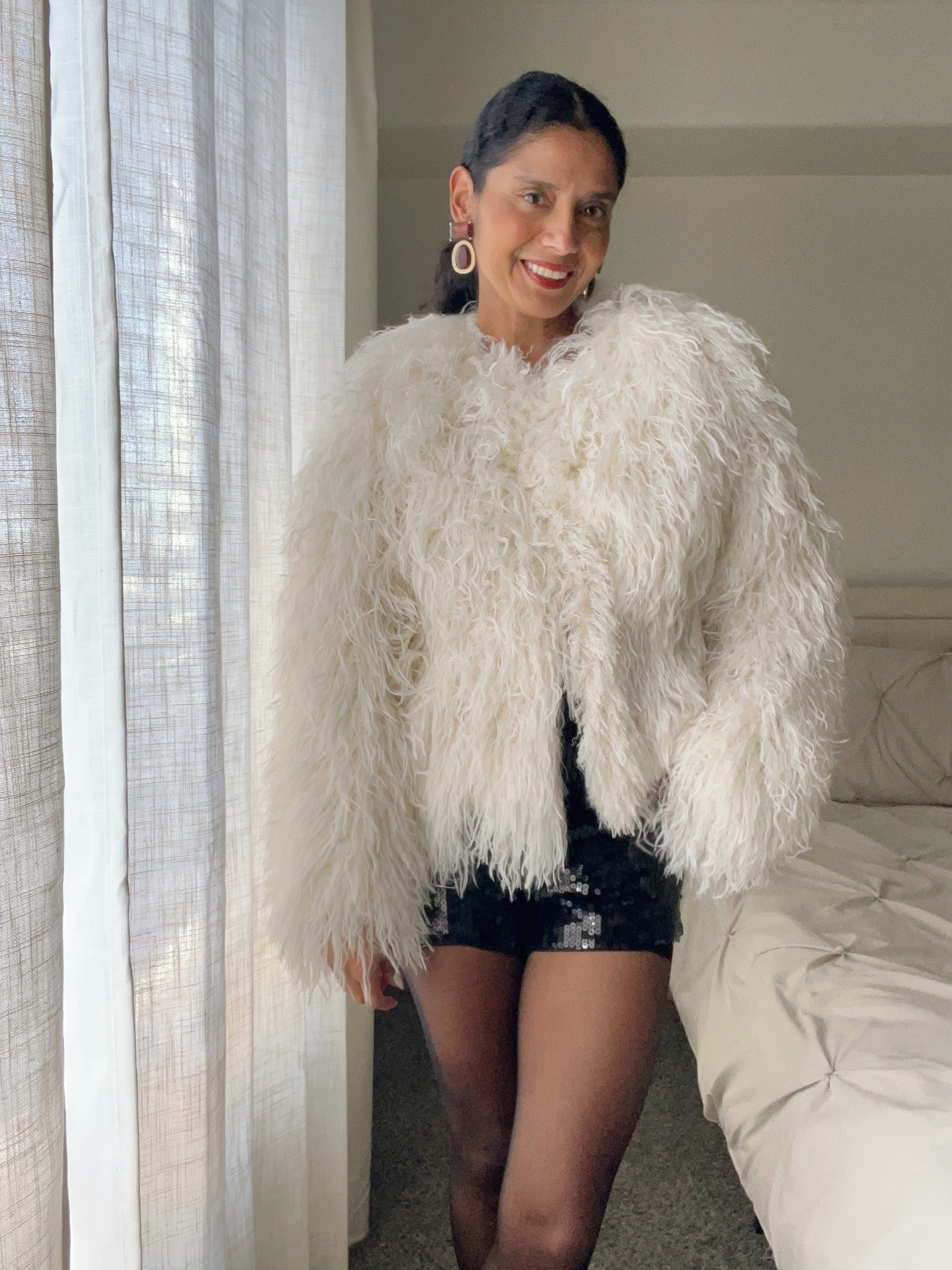 #AbercrombiePartner has the best new arrivals for the month of December. Holiday looks to everyday fall wear that are perfect staples in your closet. Type "SHOP" for links and sizing to my favorite Abercrombie finds! @abercrombie #ad