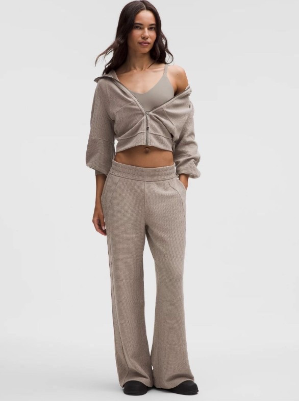 Effortless, elevated, and insanely comfortable 🤍
These wide-leg pants from Lululemon are giving that “model off-duty but still put together” energy.
Perfect for coffee runs, travel days, or when you want to look expensive without sacrificing comfort.

#ltkstyle #ltkfit #lululemon #widelegpants #effortlessstyle #neutraloutfits #modeloffduty