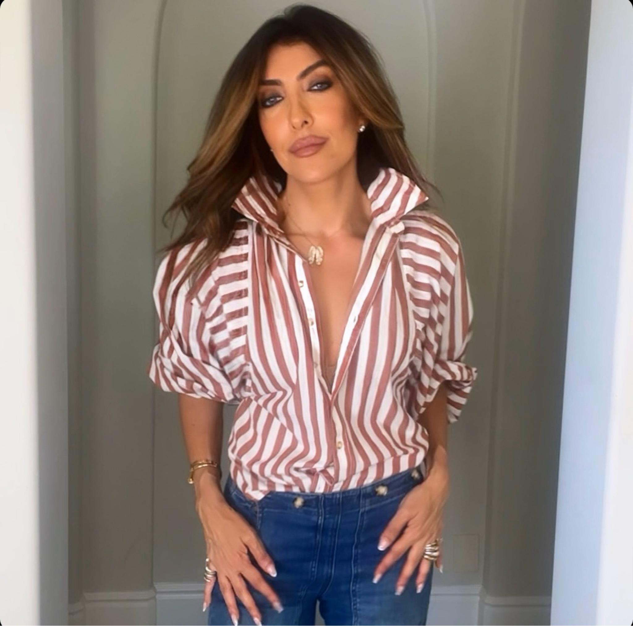 Pretty in Pilcro 
First of all let me start by saying that IN LOVE IN LOVE IN LOVE with these pilcro denim pants. As many of you may have noticed on my Instagram page these denims are pretty much all I wear. 
I recently purchased this European chic top which happens to be flawless with these denims. Highly recommend both items. 

#LTKWorkwear #LTKStyleTip #LTKBeauty