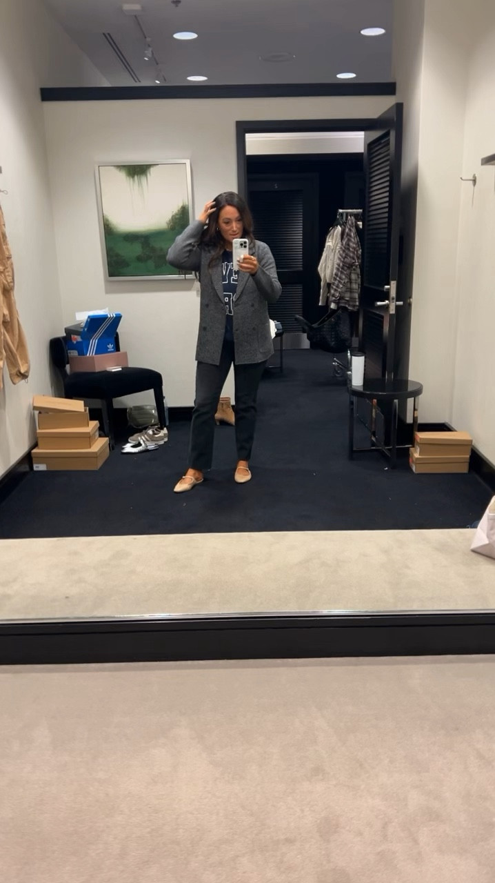 🟡🟡 NORDSTROM SALE 🟡🟡
• true size small blazer 
• medium tee
• size 4 denim 
• shoes true to size 

#LTKVideo #LTKxNSale #LTKFindsUnder50