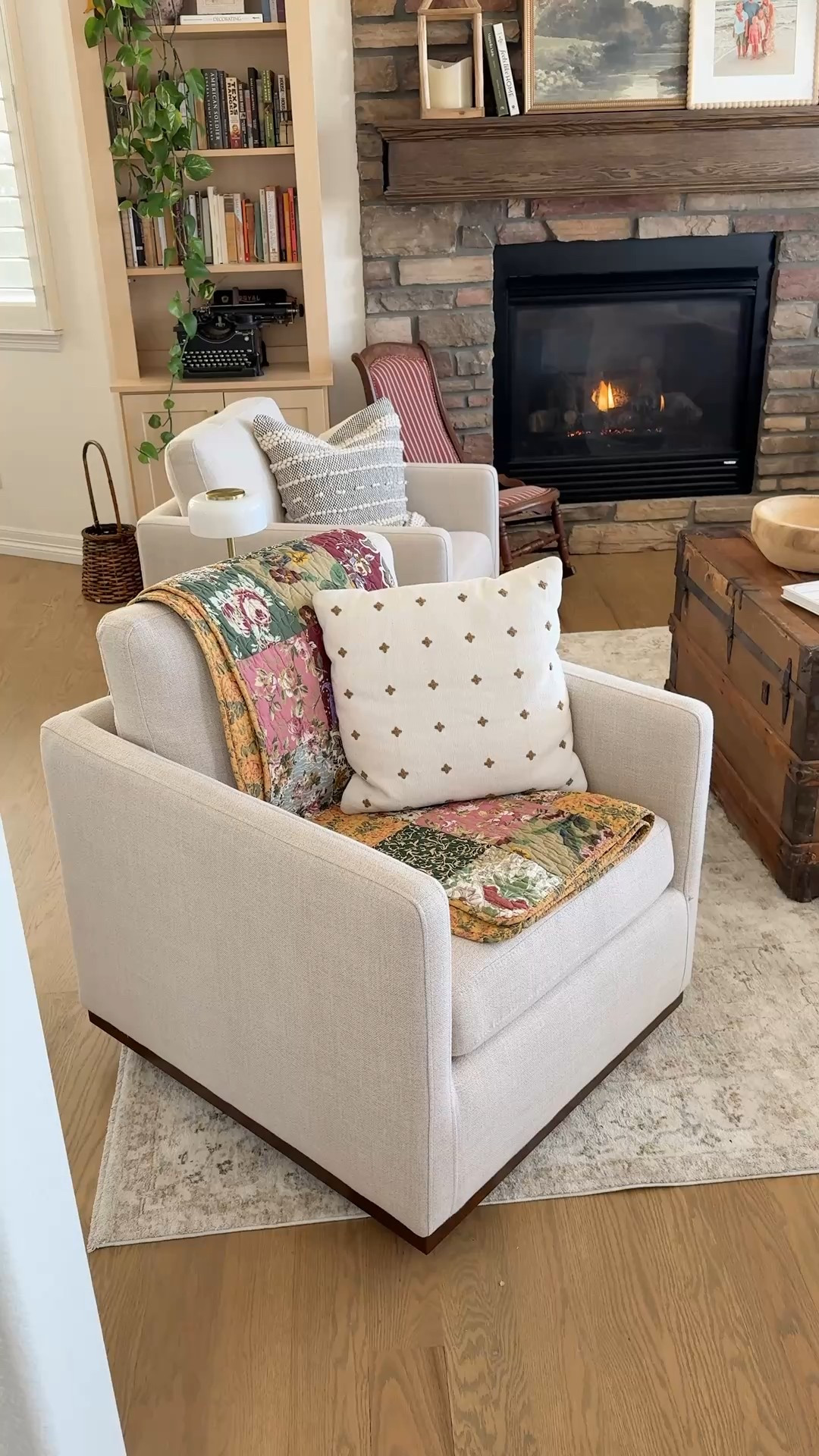 Great accent chair / swivel chair from wayfair! They come in a pack of two. 

Sarah Joy, home decor, living room, family room

#LTKHome #LTKSaleAlert