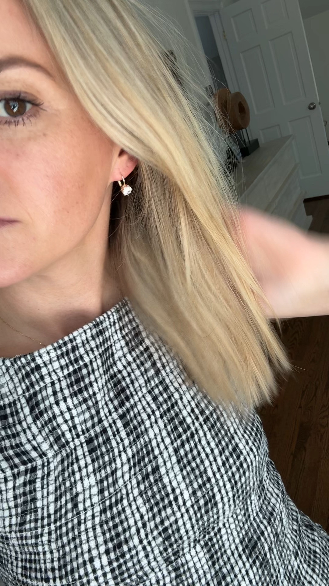 Simple, yet elevated, everyday earrings - these have quickly become my go-to. Use code TAKE20 for 20% off 

@electricpicks #ad