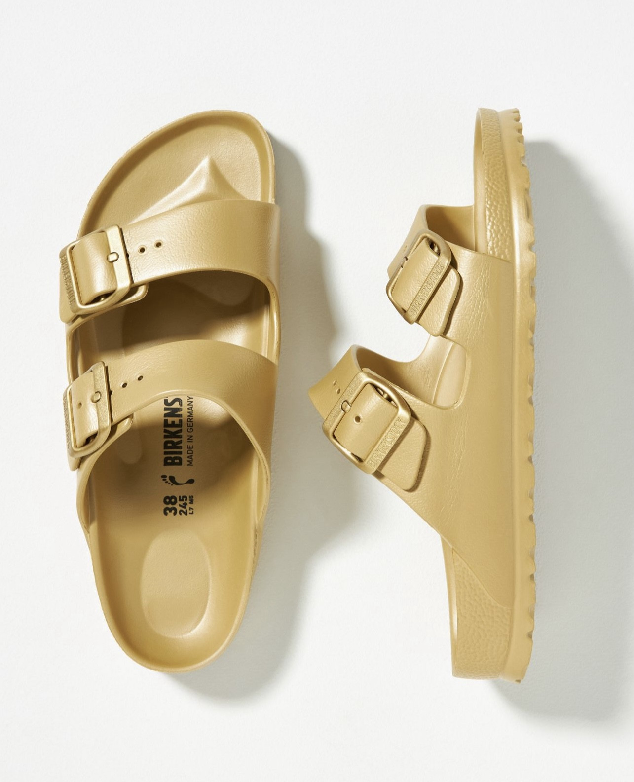 Love all these colors in the Birkenstock Arizona Eva sandal. I have a couple pairs of these and they lightweight, easy to clean, and great for the water!! 

Summer sandal summer must-have 
#ltkshoes #ltkmusthave

#LTKSaleAlert