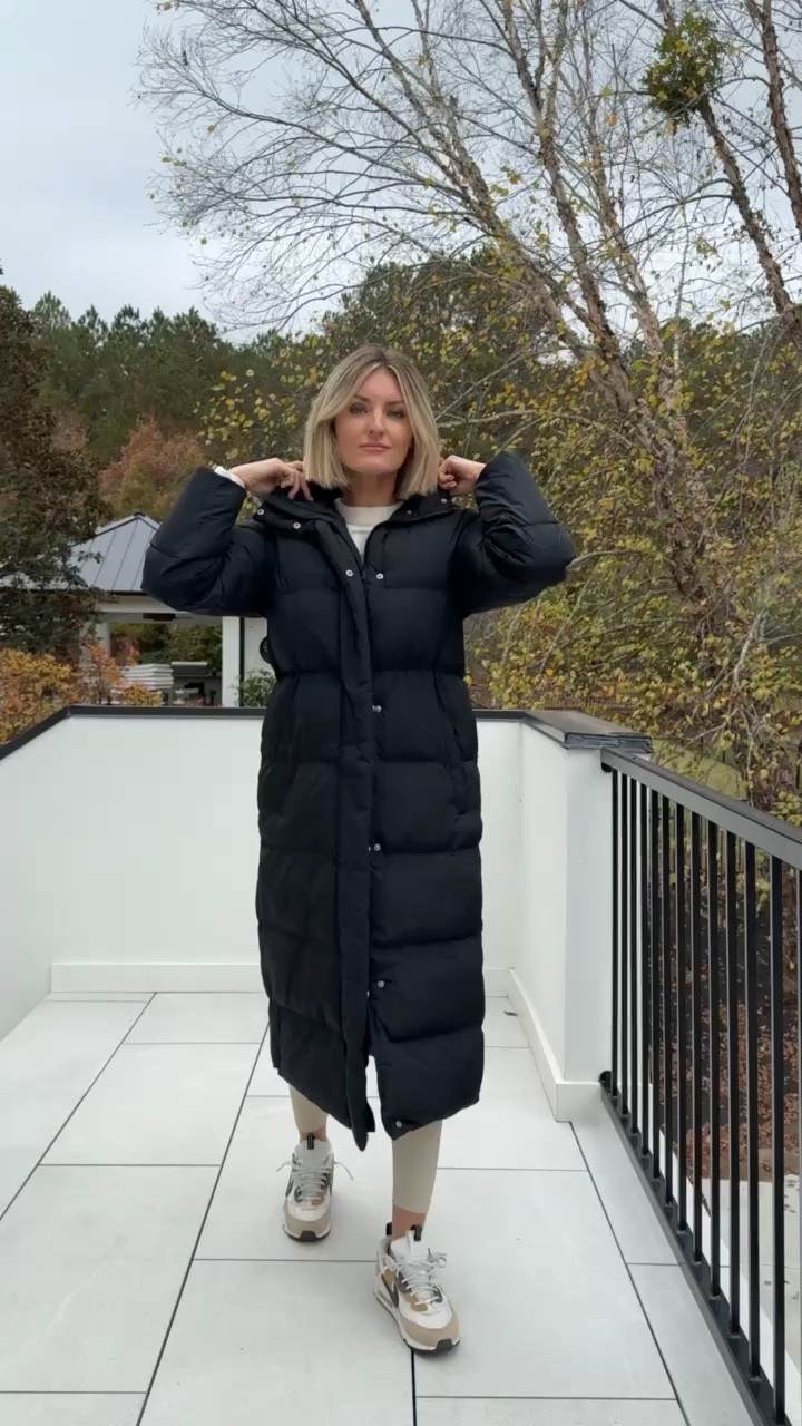 This coat is on sale! Wearing XS in coat & S in leggings!

Loverly Grey, Target, black friday sale, puffer coat, winter coat

#LTKFindsUnder50 #LTKSaleAlert #LTKSeasonal