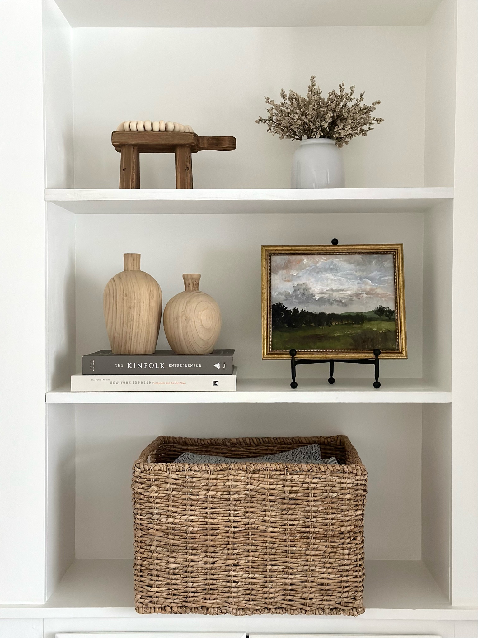 Shelf Styling // Fall Shelf Styling // Fall Decor // Shelf Styling Ideas // Living Room Built-Ins // Shelfie // 

#builtins #shelfstyling #livingroom #falldecor #shelfie #worldmarket #amazonfind #homedecor #fallstyle


#LTKSeasonal #LTKhome