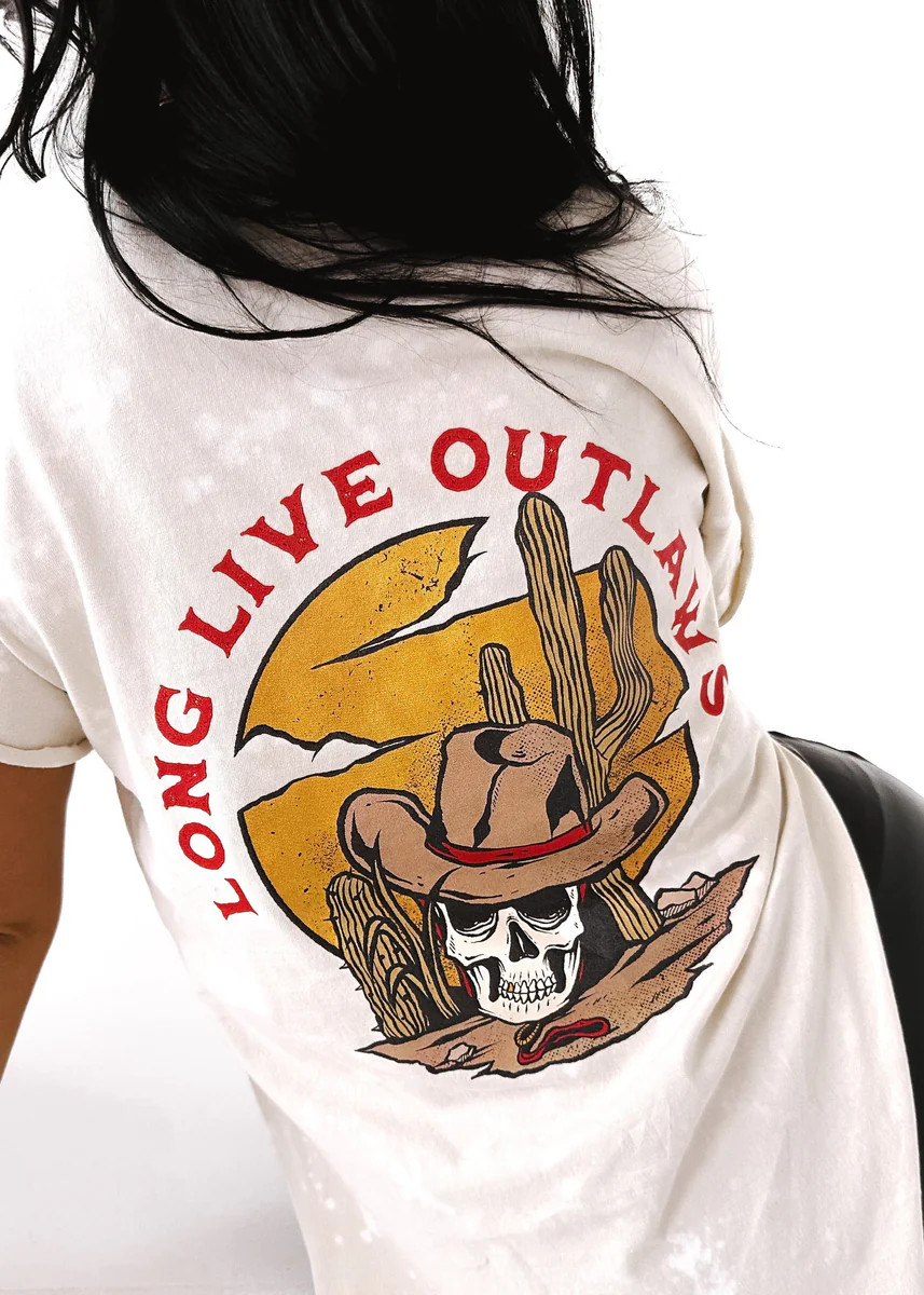 LONG LIVE OUTLAWS BLEACHED OUT SIDE SLIT TEE | Pebby Forevee