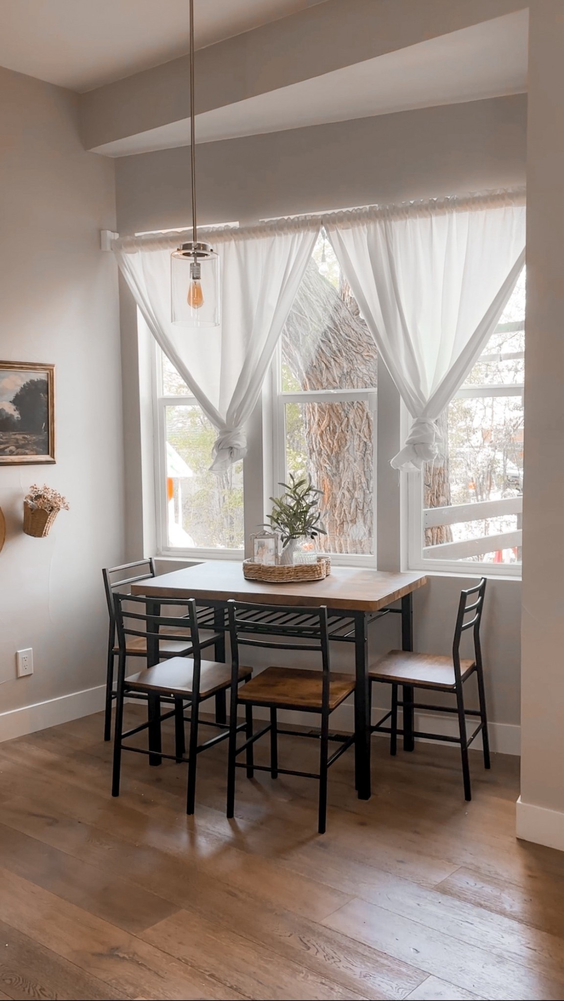 Farm house style spring breakfast nook 

#LTKdayinmylife #LTKmomlife #LTKMothersDay