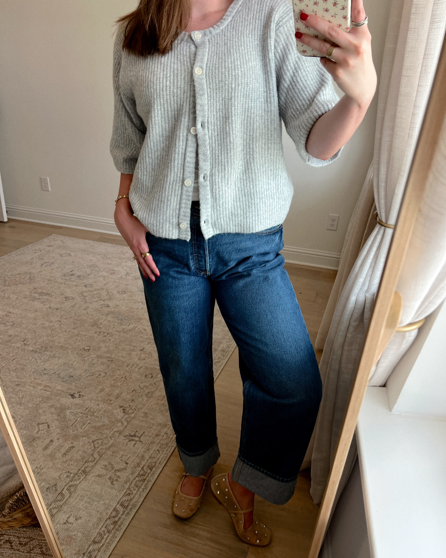 My go-to fall look for sure. Jeans and a short sleeve cardigan. 🍂😍 L in top & 10 in jeans 🤍 #aeriefinds #viral #targetjeans #capsulewardrobe #falltrends #currentlytrending #targetfinds #lookforless

#LTKFindsUnder50