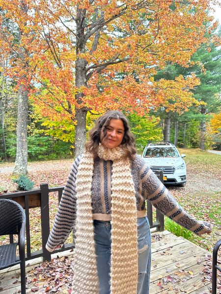 I am so in love with this sweater for the fall

Fall outfits, oversized scarves, cropped sweater

#LTKmidsize #LTKfindsunder100 #LTKplussize