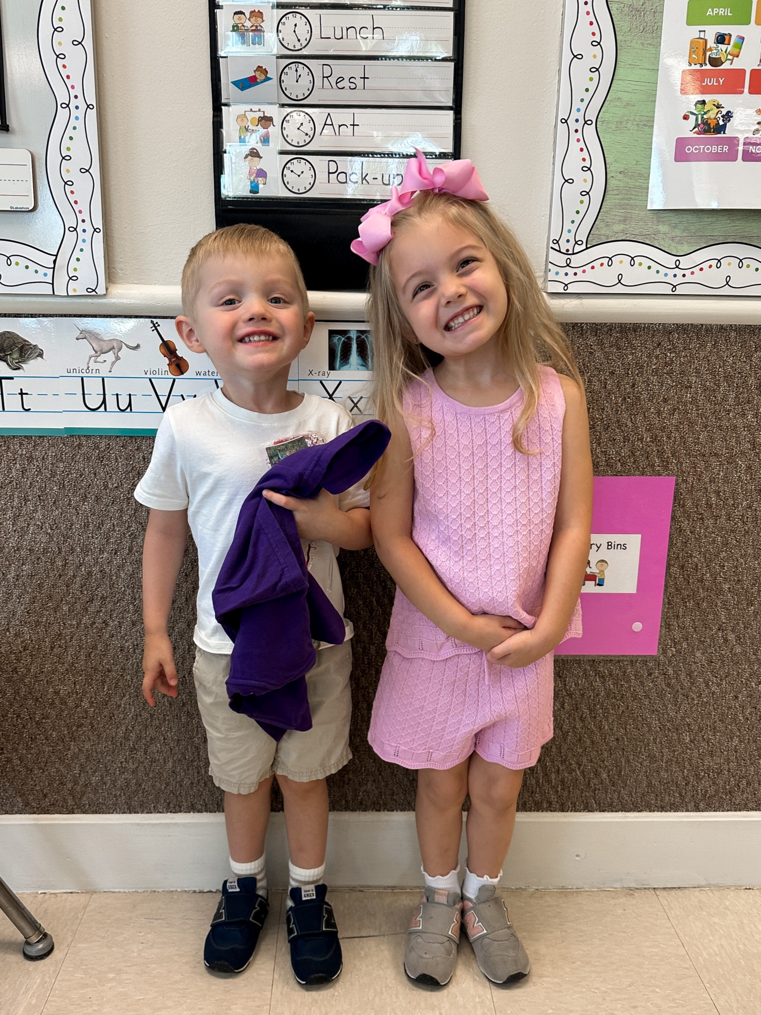 Back to school! 
Everything true to size 

School outfits, toddler girl clothes, toddler boy clothes, old navy, H&M, Amazon fashion, bows, boy mom girl mom, little girl clothes, new balance sneakers, little boy clothes, matching set, socks, ankle socks, crew socks 

#LTKStyleTip #LTKFamily #LTKKids