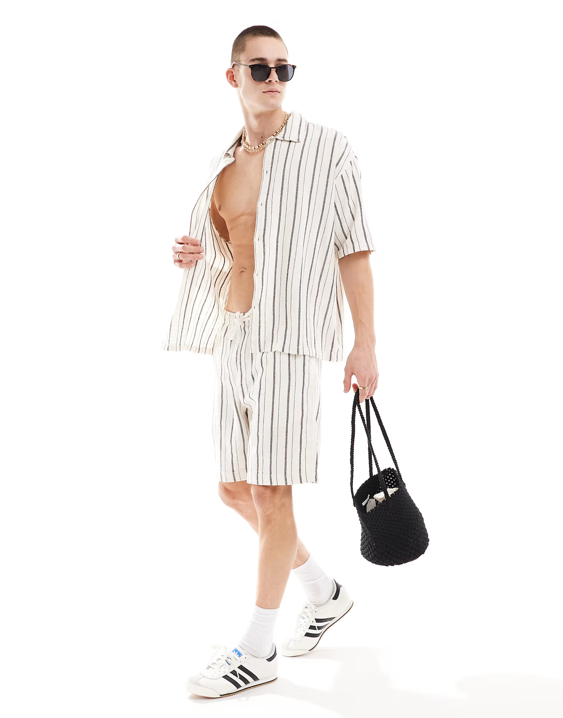 Bershka textured stripe shorts in white -set | ASOS (Global)