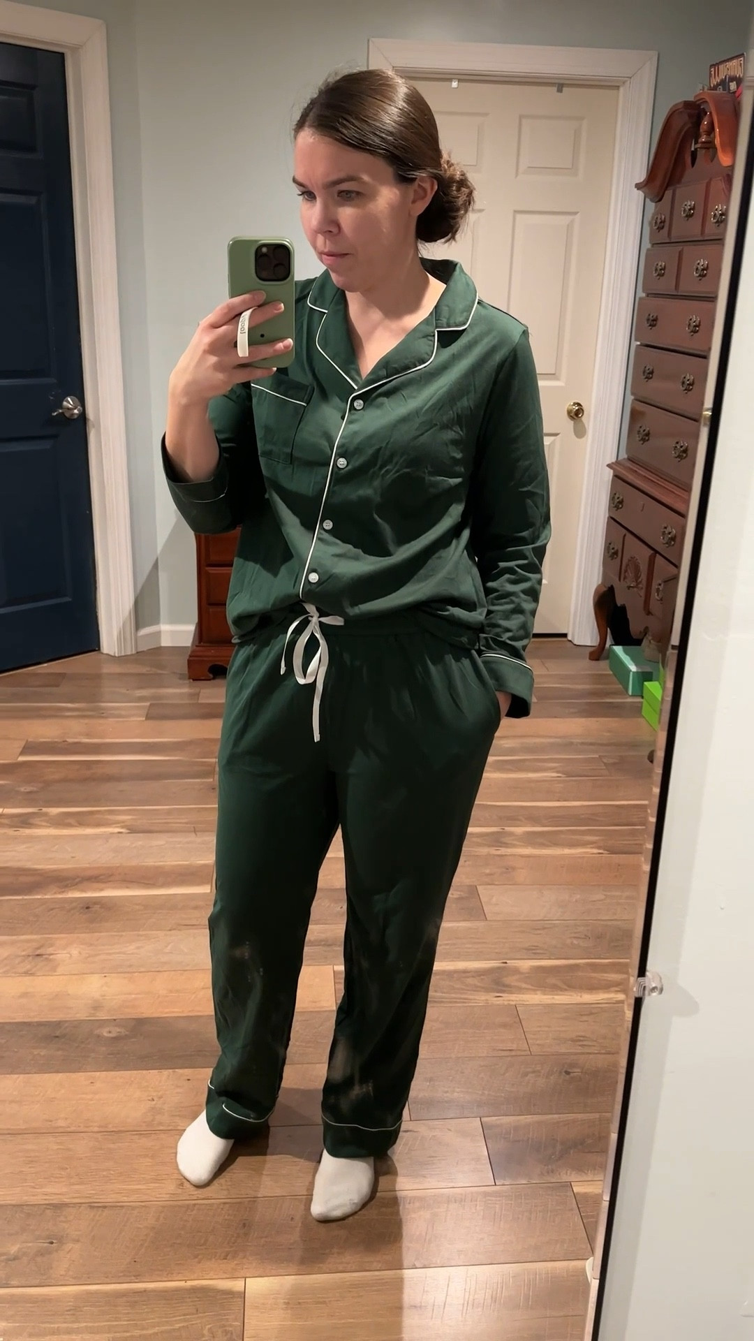 Dark green 100% cotton pajamas. 

#LTKmorningroutine #LTKFindsUnder50 #LTKTravel