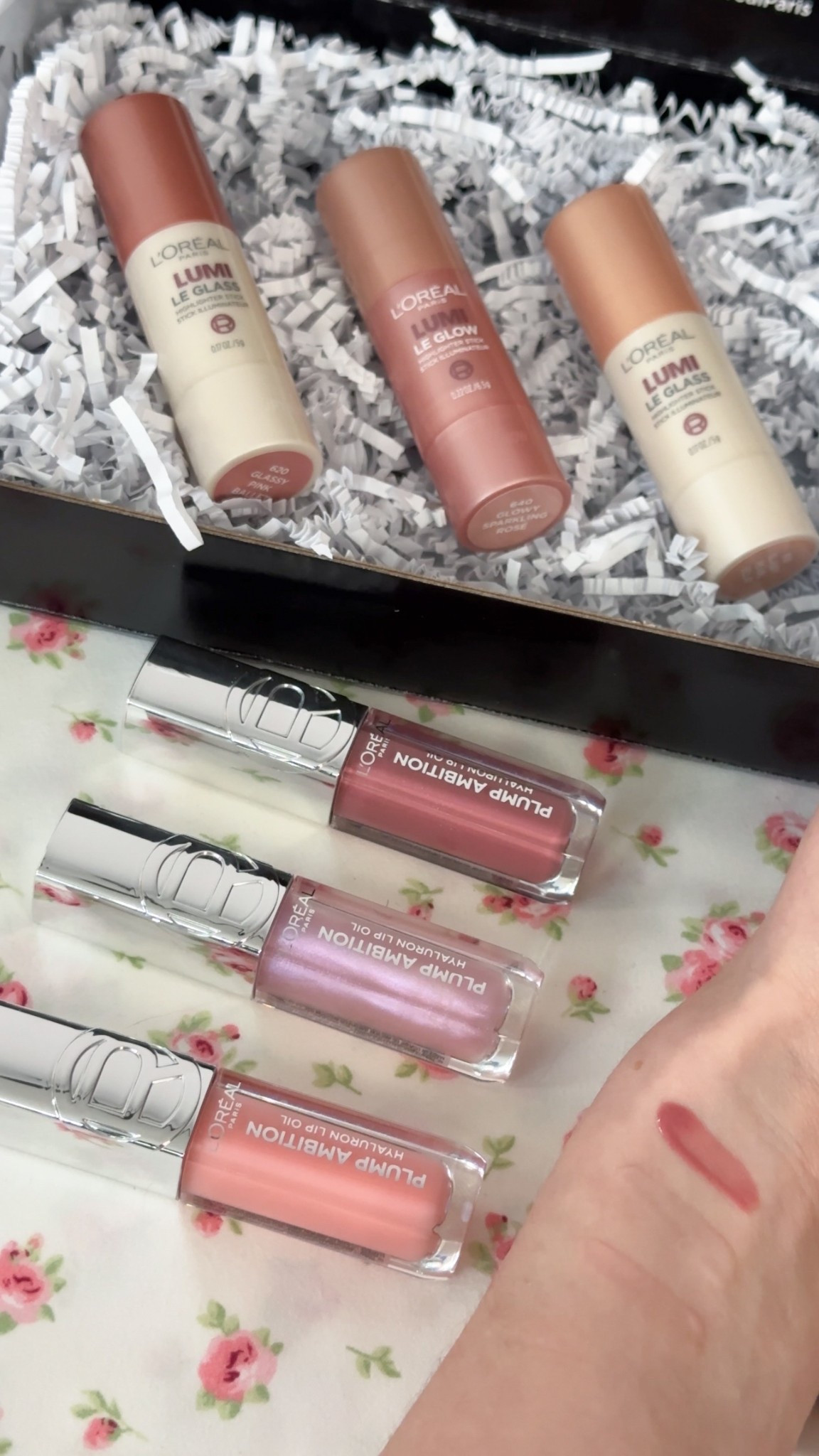 thanks L’OREAL! Loving these new highlighters + lip glosses 🫶🏻💋 

#LTKSeasonal #LTKBeauty #LTKFindsUnder50