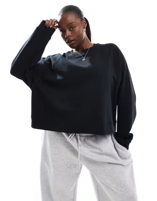 ASOS DESIGN Curve oversized sweatshirt with raglan detail in black | ASOS (Global)