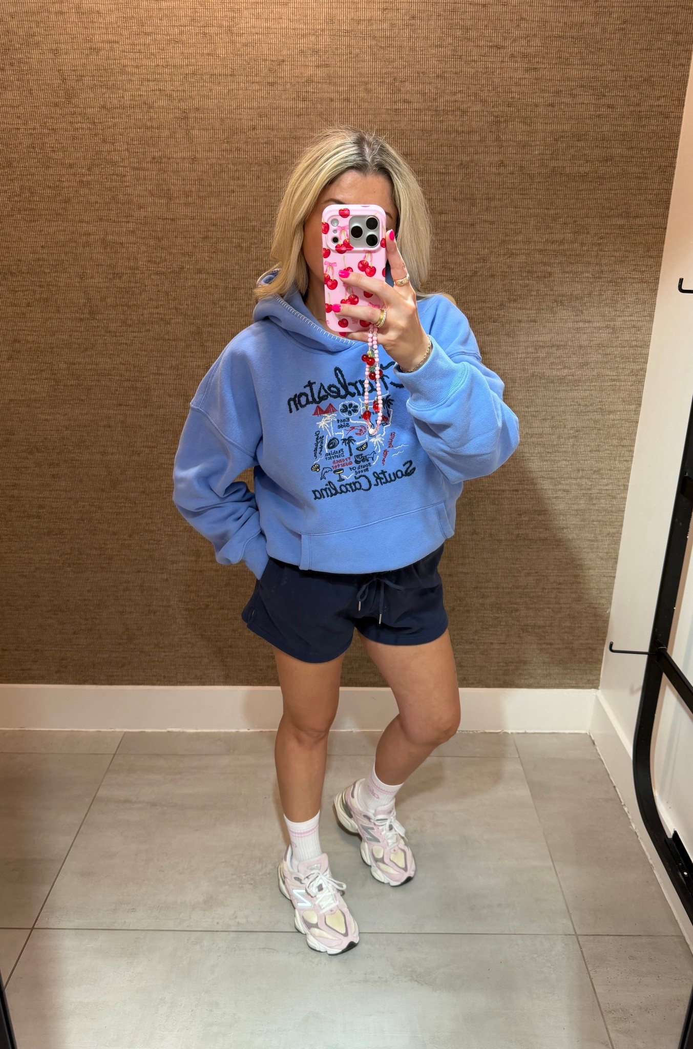 New Abercrombie outfit
M hoodie 
Med shorts 
Pink new balance sneakers 