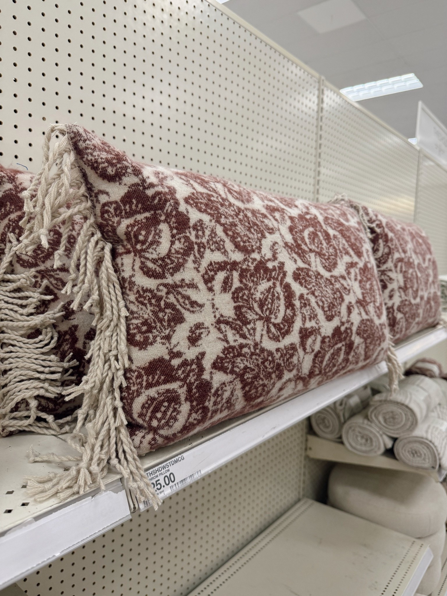 First look 👀!! new Studio McGee and Target items coming soon! 🎯🫶🏼✨

Target, Target decor, Target items, new at Target, new Target collection, for the home, styling, interiors, shelf styling, bedroom, bathroom, living room, home finds, affordable home decor, budget friendly decor, studio McGee x Target, McGee and co, shea McGee, Latina creator, home improvement, classic home decor, timeless, furniture, interiors, exterior, summer, summertime, summer decor

#LTKHome