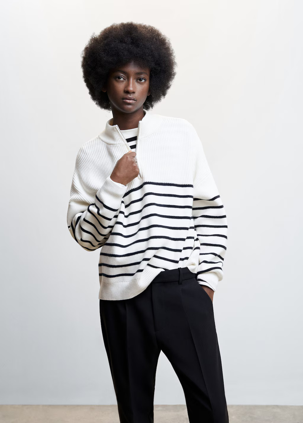 Gestreifter pullover mit reißverschluss -  Damen | Mango Deutschland | MANGO (DE)