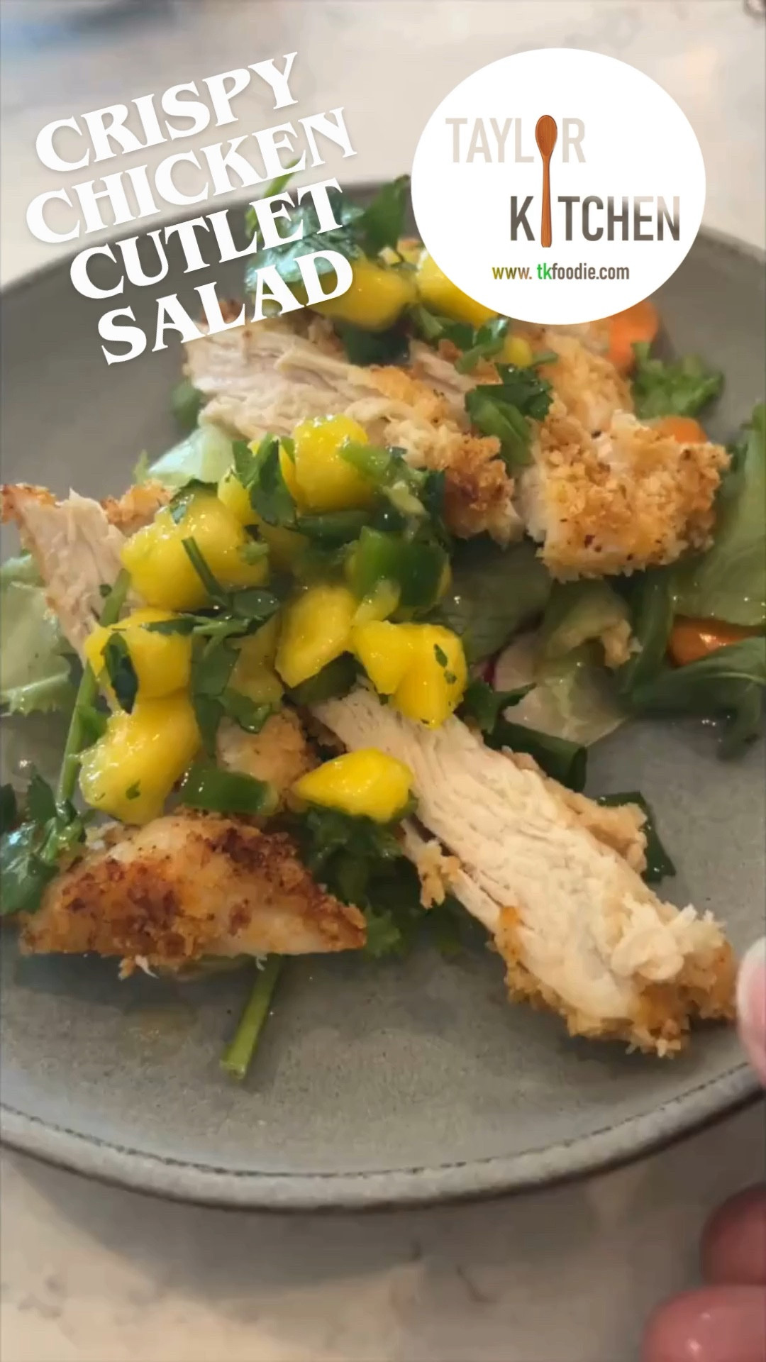 What’s for #dinner? How about a 15 minute crispy chicken cutlet salad. Panko coated chicken done in the air fryer is crispy on the outside and juicy on the inside. Paired with some salad greens and a light and refreshing mango jalapeño salsa, it’s sure to be a favorite for your family 👌￼

#LTKHome #LTKfoodie