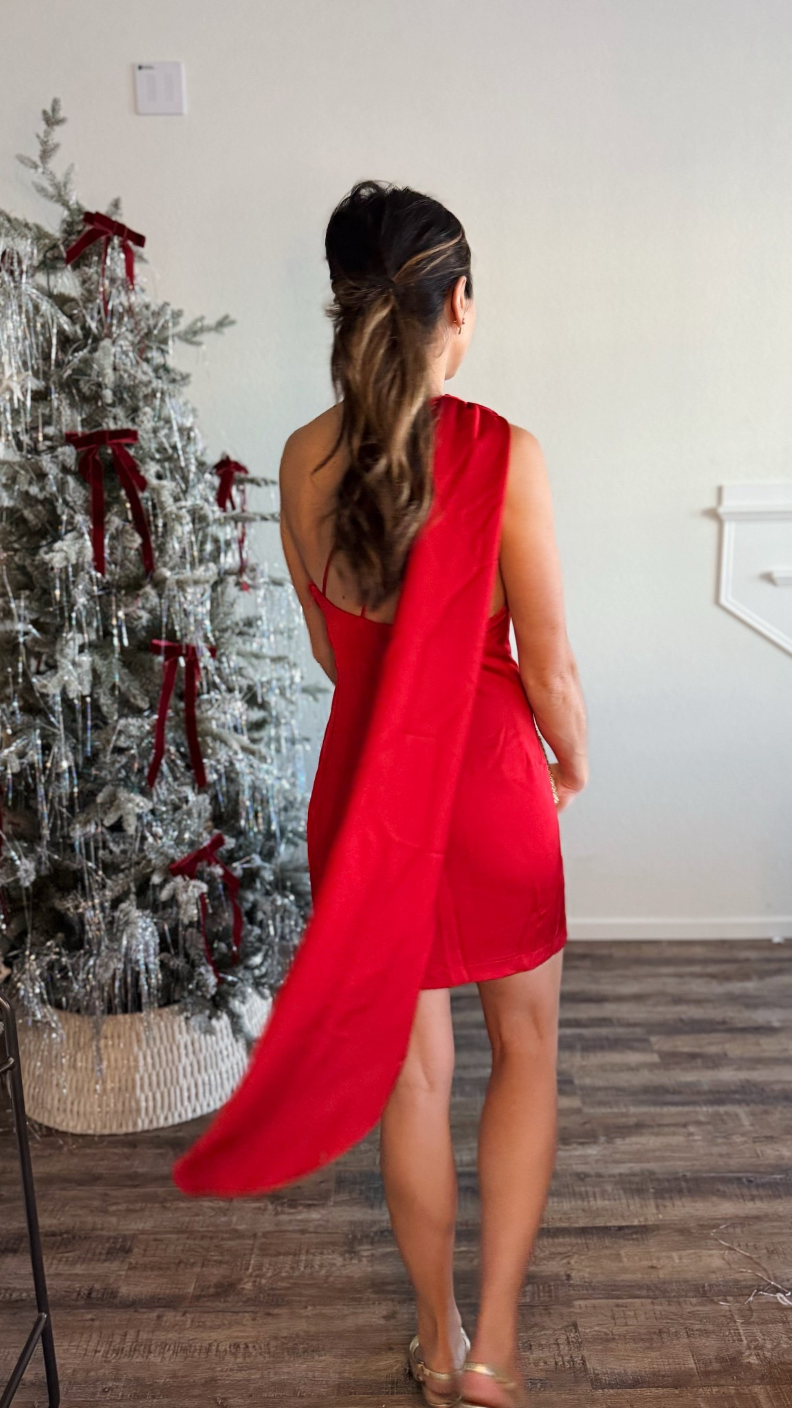 Red is the new neutral. Can we agree? Sharing holiday and wedding guest dresses and glam. Save 25% on this dress and others from Petal & Pup. I’m wearing a size small

#LTKSeasonal #LTKWedding #LTKHoliday