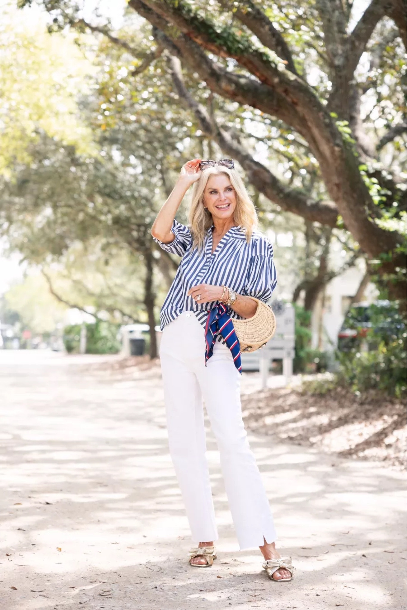 Spring style on repeat

Fit TTS

#LTKootd #LTKSeasonal #LTKOver40