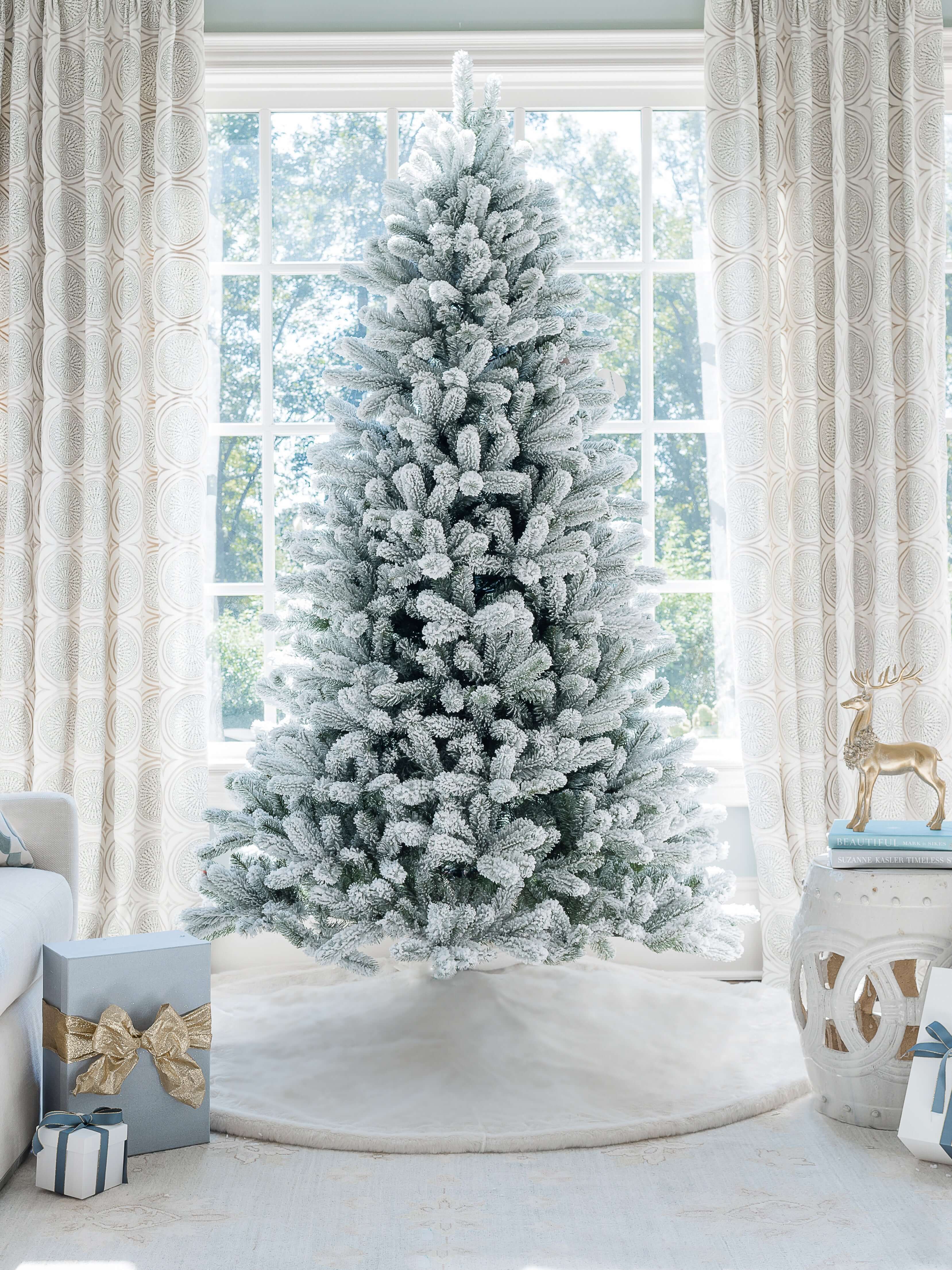 7.5' King Flock® Artificial Christmas Tree Unlit | King of Christmas