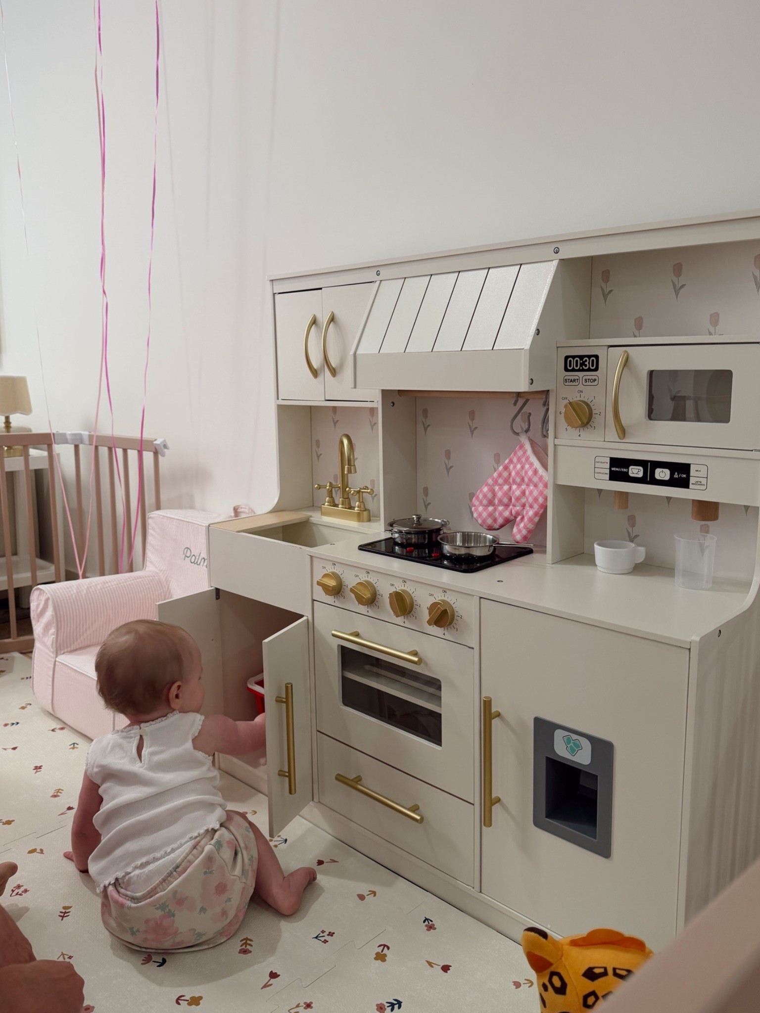 We are loving this darling play kitchen! It was the perfect first birthday gift for her

#LTKBaby #LTKKids #LTKmomlife