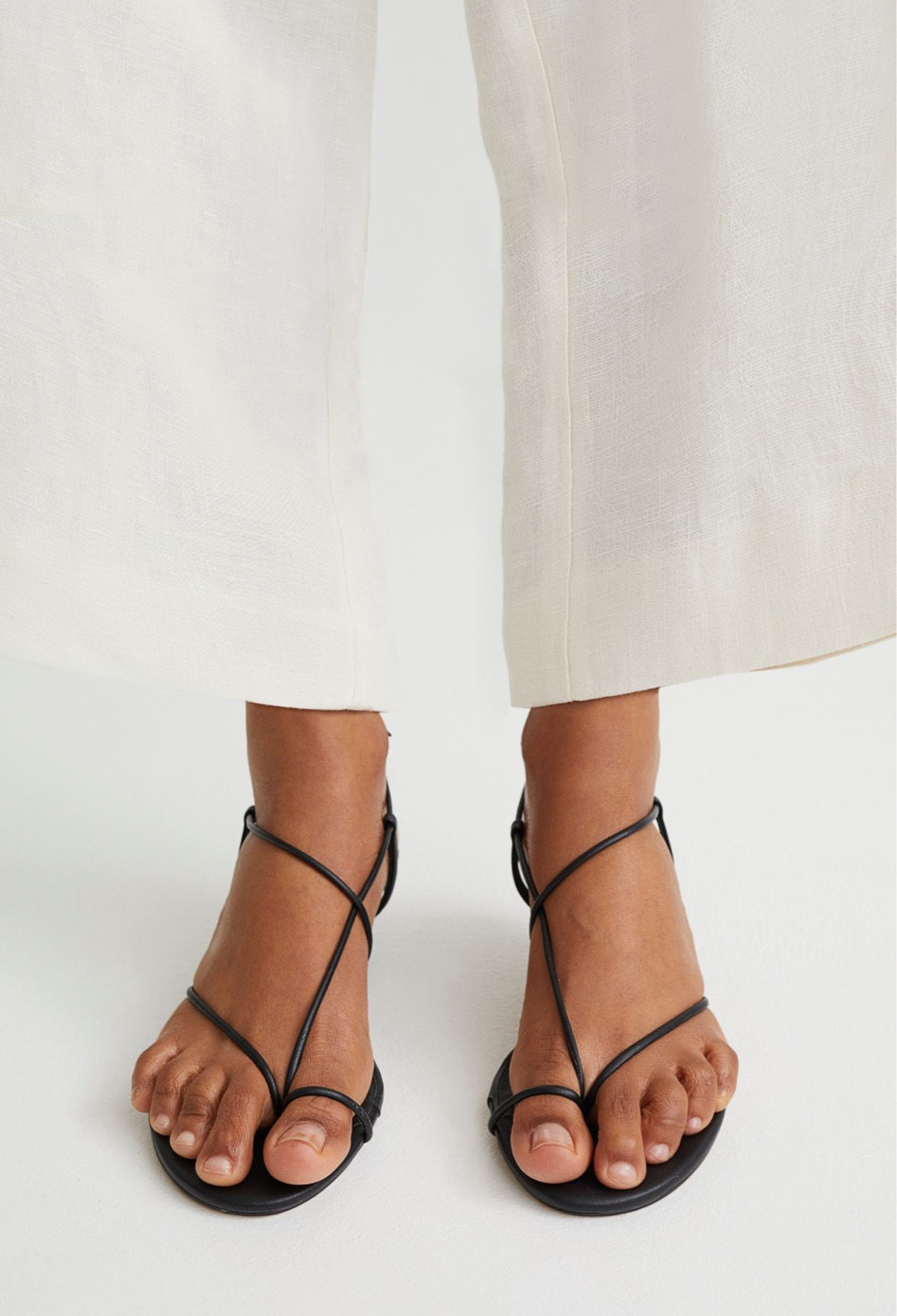 These look a lot more expensive than they are 🪩🖤

#LTKunder50 #LTKSeasonal #LTKunder100