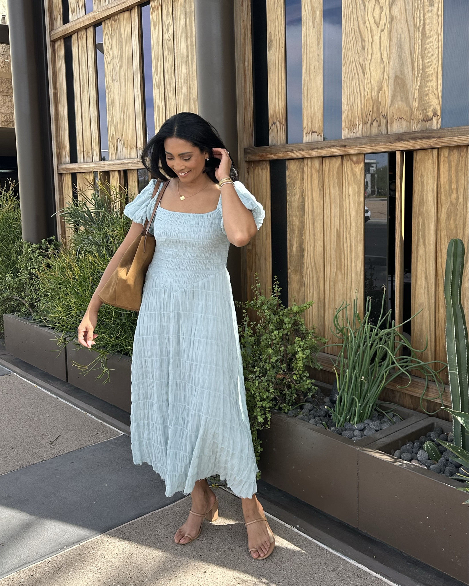 This gorgeous maxi dress is the comfiest!!! Perfect for any event or occasion!! Fits true to size.



#LTKOver40 #LTKootd