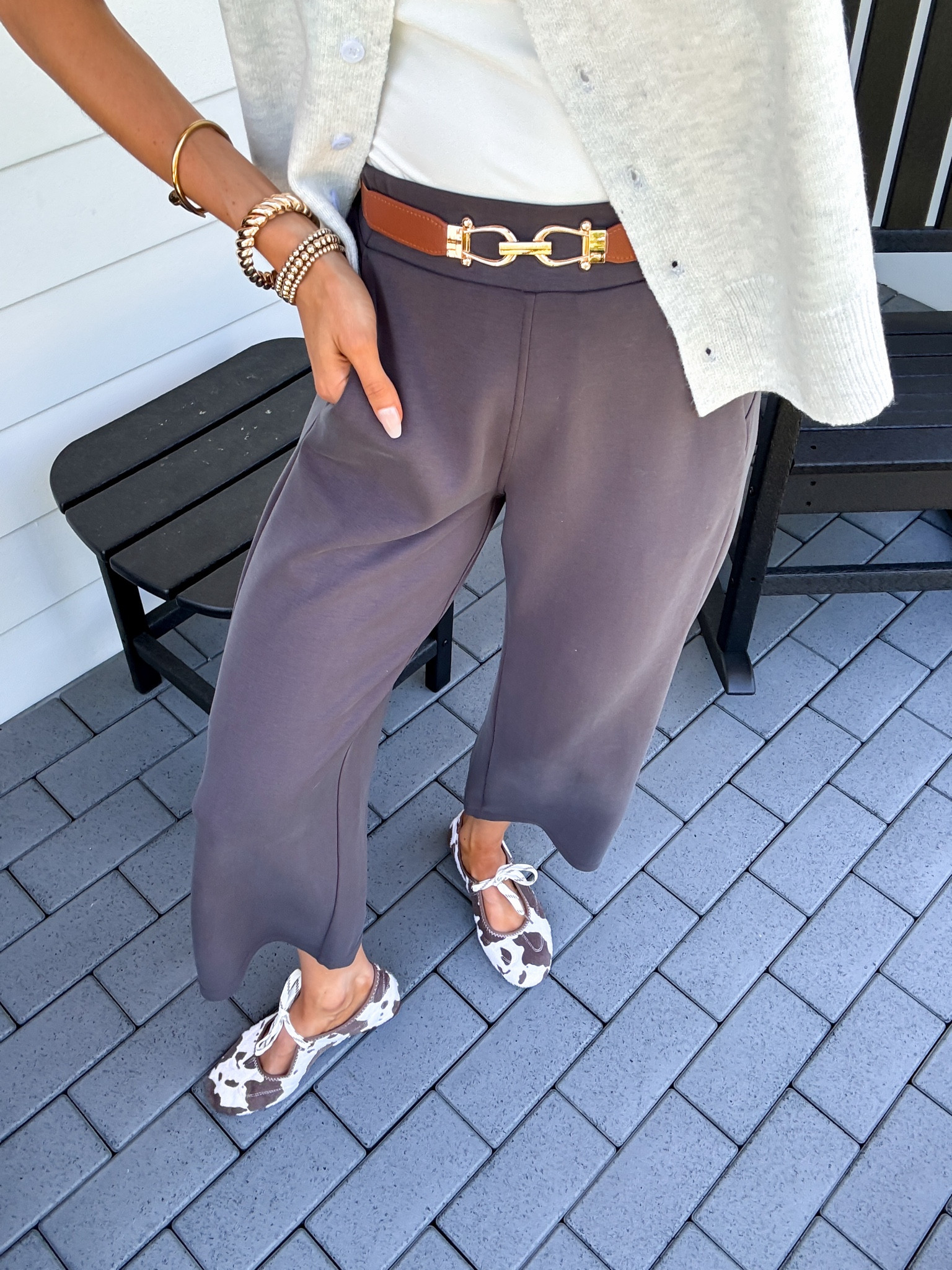Wearing a xsmall cardigan and comfy work pants. Fits true to size.

#LTKootd #LTKWorkwear #LTKgrwm