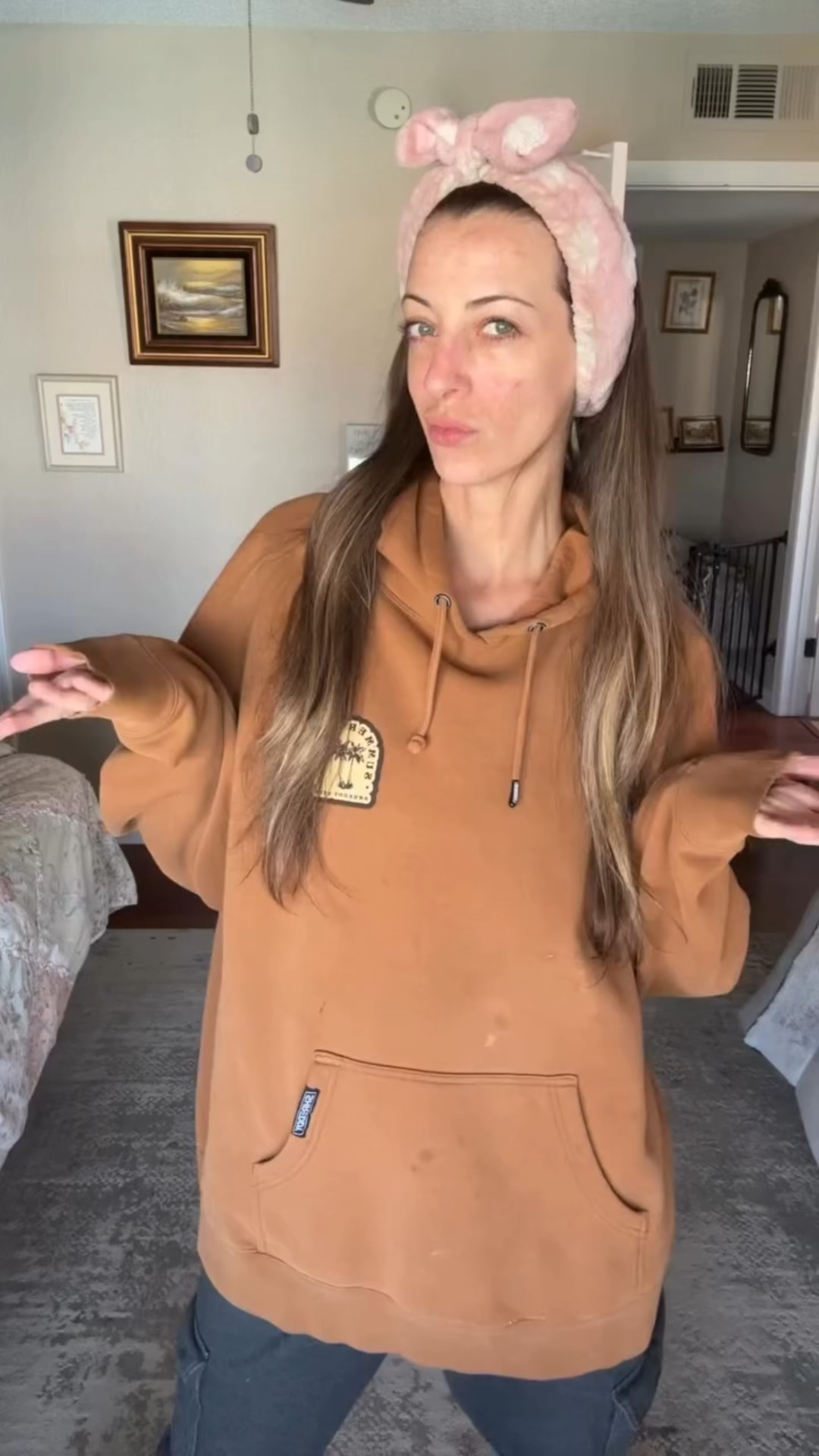 oOokay i got a lil fat butt 🍑🤏🏼 happy Monday queens (and kings!) that follow me … and if you’re new here, WELCOME 💖🥰 It’s a big and crazy world out there, so I hope to be a soft place to land when you stumble across me +my page 🫶🏻✨

so tell me in the comments below your main or FAVORITE reason for following me:
1.) GRWM/beauty content 
2.) Outfits and daily fashion
3.) Transition ideas and content inspo
4.) Traveling ✈️ 
5.) Real life: dramas, trauma, mindset, growth, daily life
6.) Funny and/or relateable reels
7.) Housewife life and homesteading/cooking/DIY

If you like my outfit and would like details, you know what to do, comment “link” to shop. Wishing everyone a blessed and beautiful Monday 🧸💖💫

#outfitideas #outfitinspo #itgirls #transitionedit #transitiontutorial