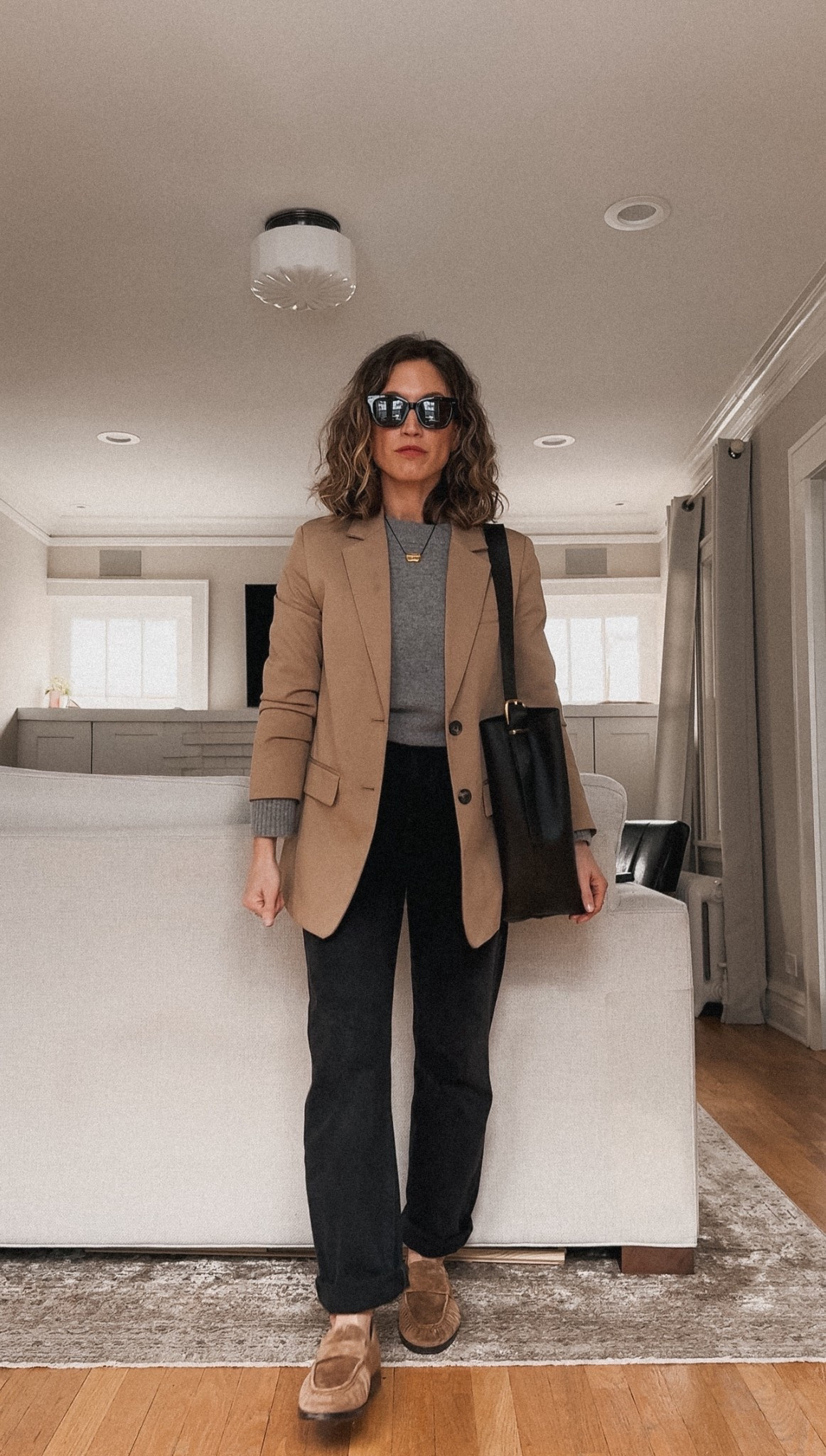 Look of the Day // 2.17

Quince sweater, XS, TTS for an oversized fit. Everlane blazer, 0, TTS. Agolde denim, 24, I took my smaller size. Bared Footwear loafers, TTS. Madewell bag. Quince sunglasses. Mejuri ring. Sézane ring. Heaven Mayhem necklace. 

#LTKOver40 #LTKootd #LTKPetite