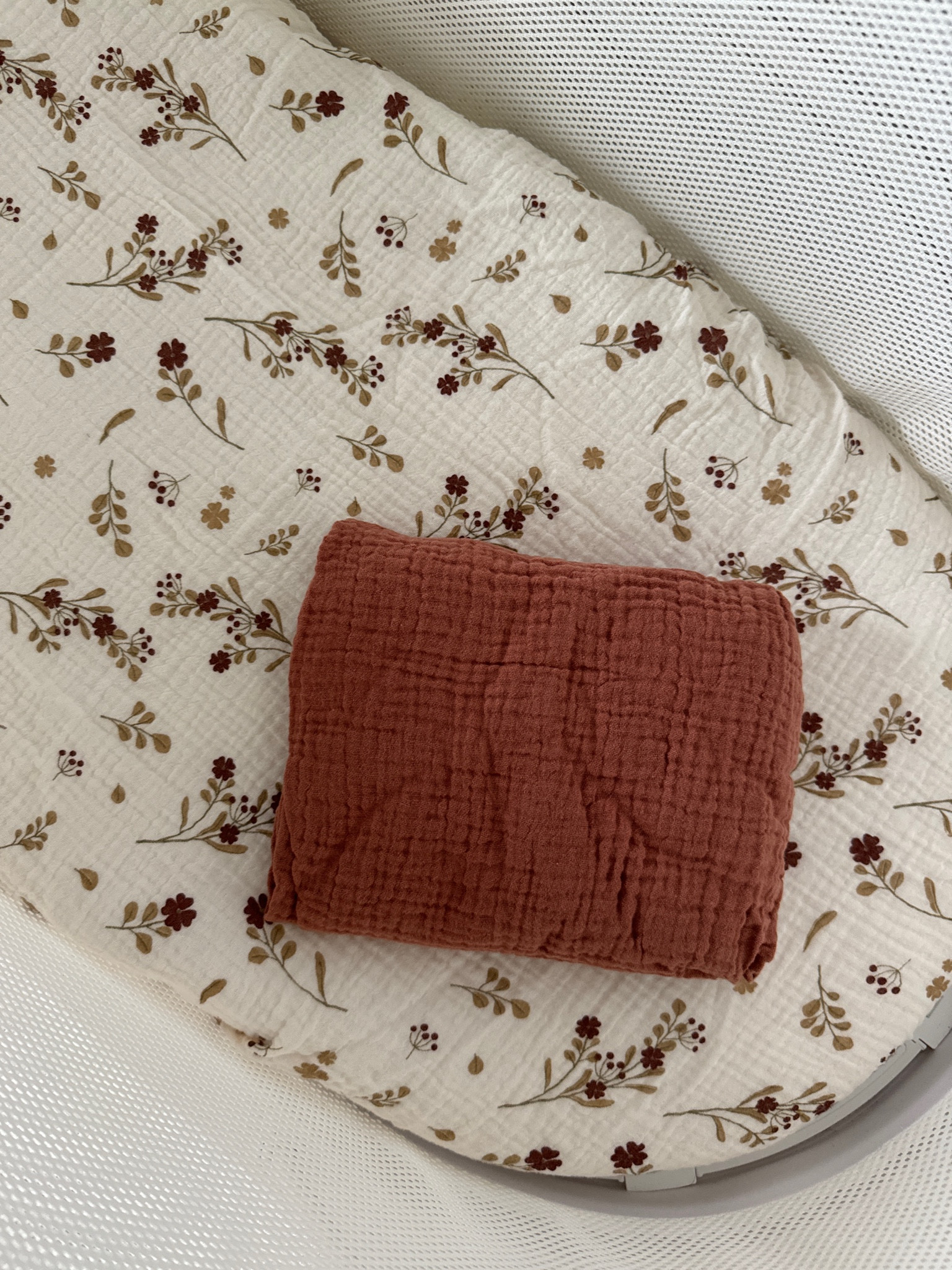 The cutest muslin bassinet fitted sheet. I put ours on our Snoo Bassinet!

#LTKbump #LTKbaby #LTKkids