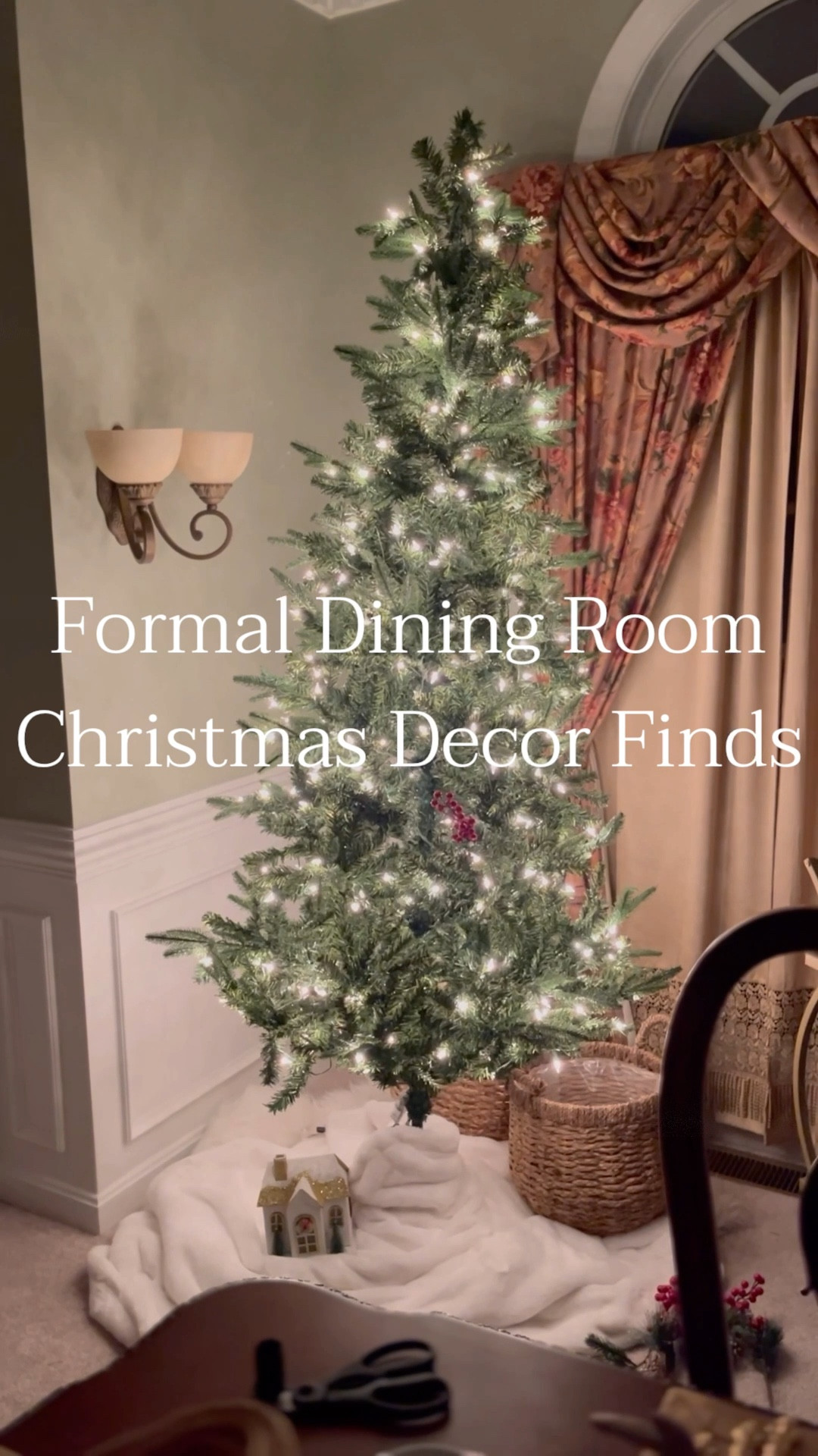 Formal dining room holiday decor 
Simple Christmas tree 

#LTKSeasonal #LTKHoliday #LTKhome