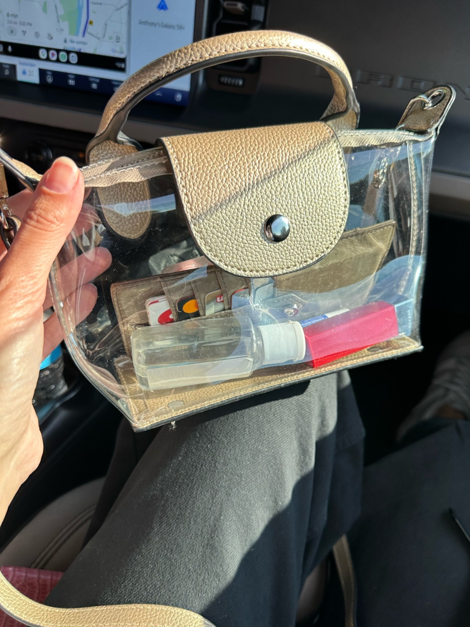 The cutest clear bag for concerts or events. Great quality and affordable. I got the gold.