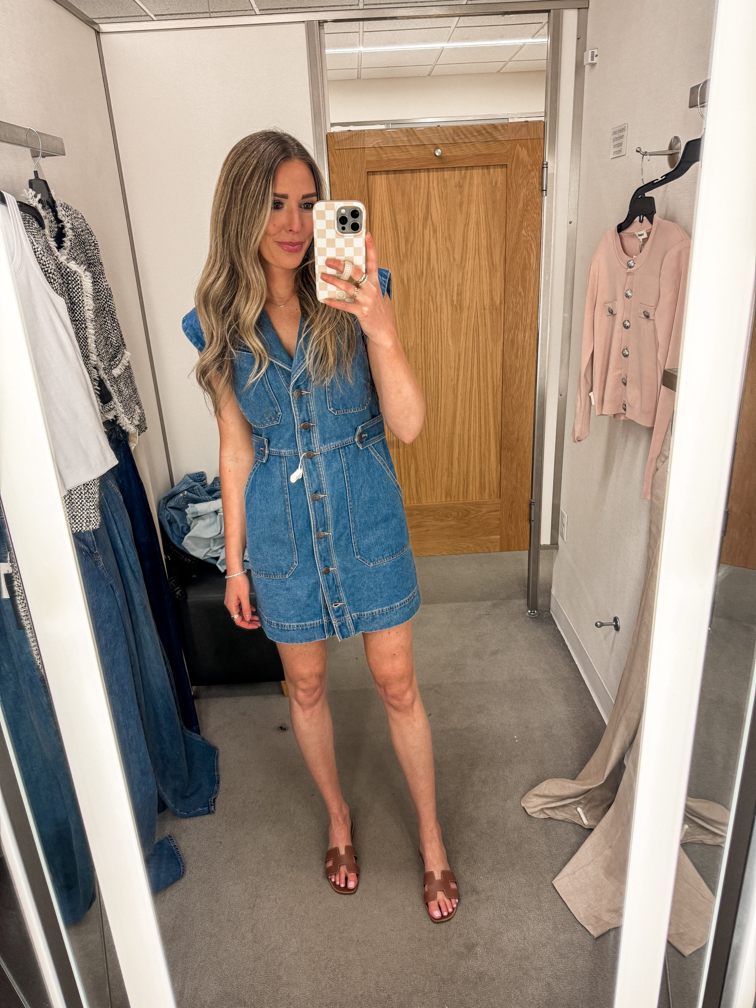 Denim dress / summer dress

Wearing a small


#LTKShoeCrush #LTKStyleTip #LTKParties