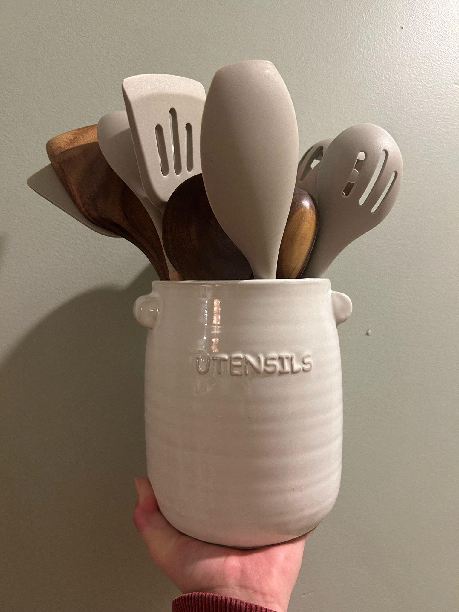 Amazon utensil crock! 👨🏻‍🍳

Amazon Home | Kitchen and Diningg

#LTKHome