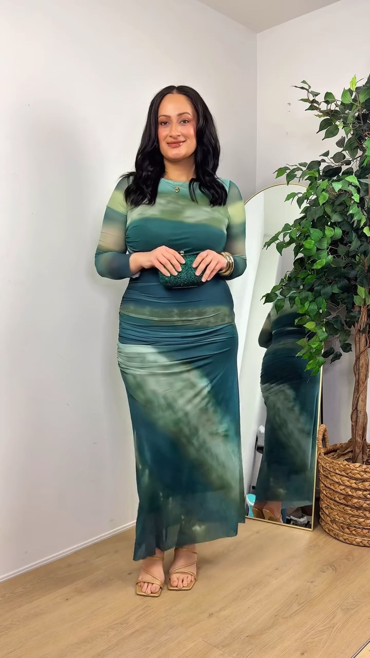 Get ready with me in Spring Fashion finds from @temu_can @shoptemu @temu 

Shop on my LTK, comment “Link” 
Shop Link in the bio📍https://app.temu.com/k/ul5f19y4sas
🧺Download Temu App and search 🔍【dwt6443】 in the search bar. 

#temuhaul #temustyle #temufinds #springoutfits #springfashion #canadianfashionblogger #styleover30 #outfitinspiration #outfitideas #meshdress #midsizeootd #grwmoutfit #modestyfashion #midsizefashion