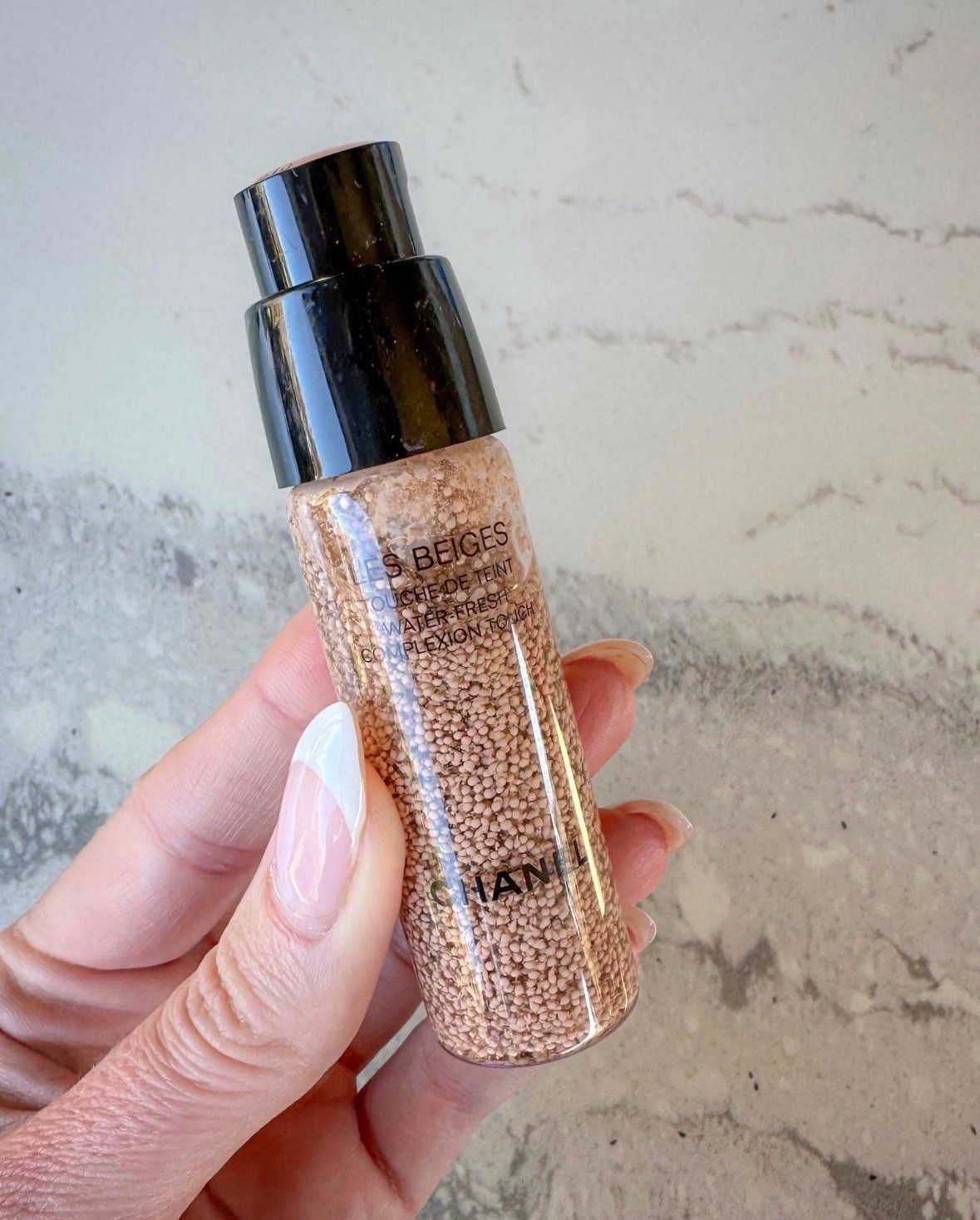 CHANEL Water-Fresh Tint (Les Beiges)

The ultimate “no makeup makeup” skin tint.
Lightweight, hydrating, and gives that glass skin / clean girl makeup look.
It melts into the skin like skincare and leaves a dewy, luxury finish.

If you love natural glow + skin tint vibes, this is your new favorite.