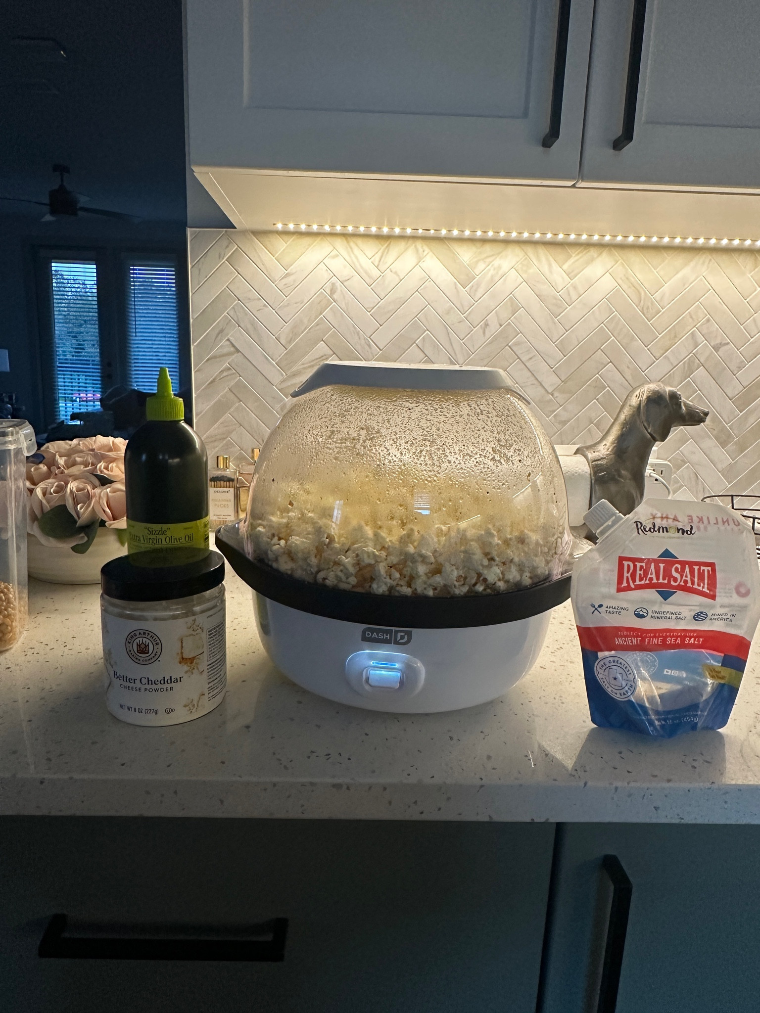 My husband wanted movie theaters popcorn. 

We had been buying bag popcorn which is hard to find organic and seed oil free (it’s also expensive to buy in bags) so I came up with a plan. 

Bought organic popcorn and extra virgin cooking oil while using melted organic grass fed butter, some Redmond’s salt and this really good dry cheddar powder. 🍿 🧀 

Tonight was my first time making it for him and he grabbed my butt and told me it was better than movie theater popcorn 🤣

I’ll take that as a success 👌🏼

This would be good for movie nights, kids snacks etc 

#LTKHome #LTKParties #LTKGiftGuide