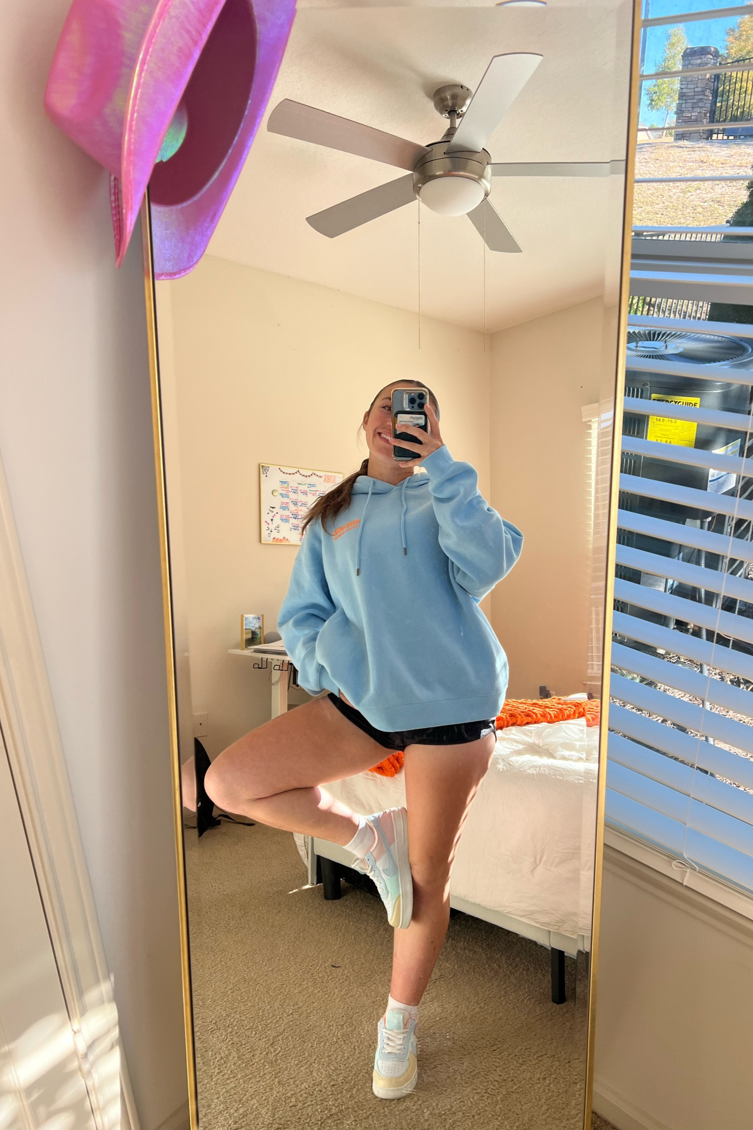 school fit😋😋
hoodie: rip curl 
shorts: lululemon 
shoes: nike 

#LTKSaleAlert #LTKFindsUnder100 #LTKActive