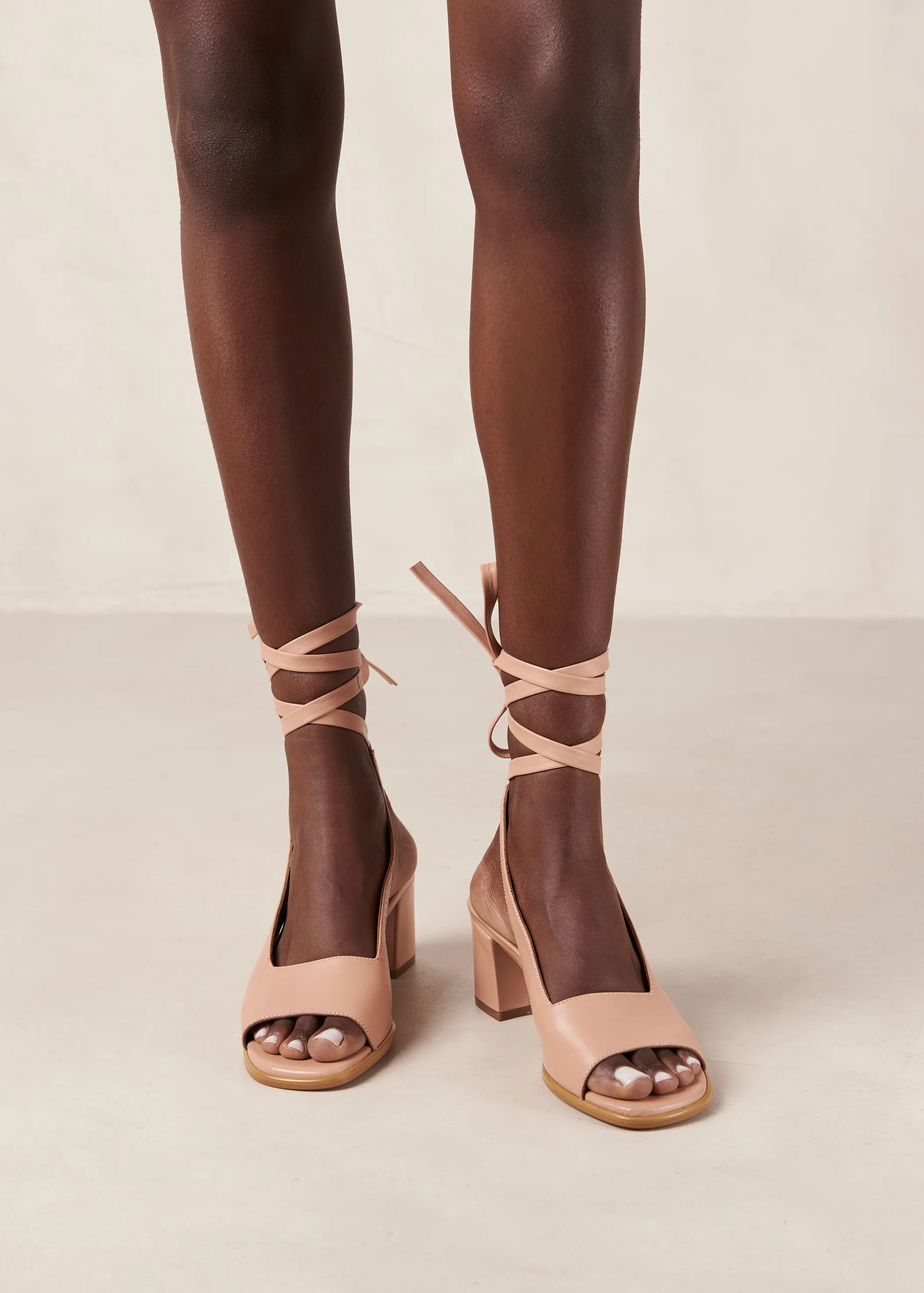 Lille - Pink Leather Sandals | ALOHAS | Alohas AU