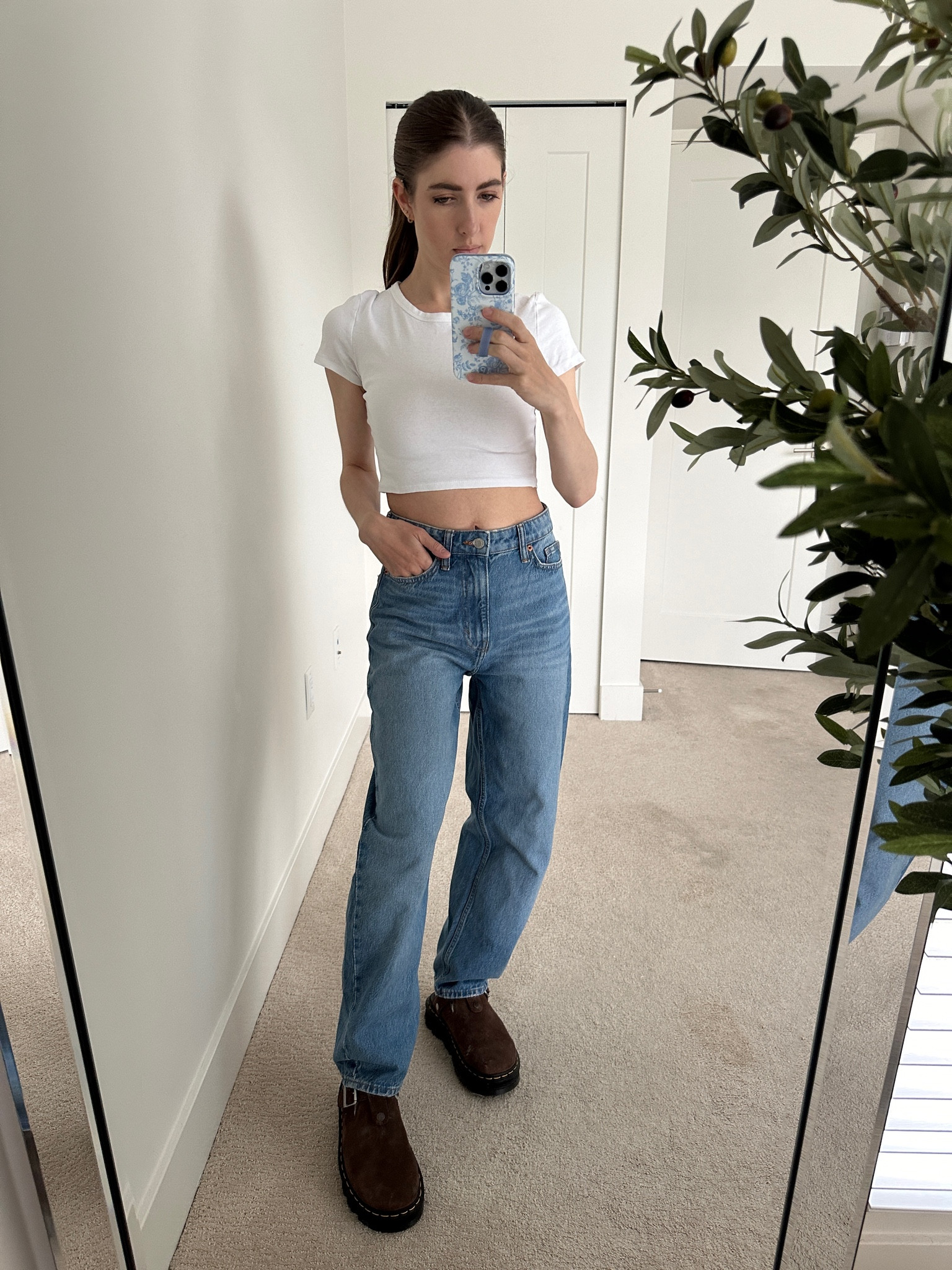 H&M Barrel Jeans 

Barrel jeans, fall jeans, fall outfit, casual outfit, jeans outfit, clogs, dr martens, fall shoes, brown shoes, fall trends 



#LTKFindsUnder100 #LTKStyleTip #LTKFindsUnder50
