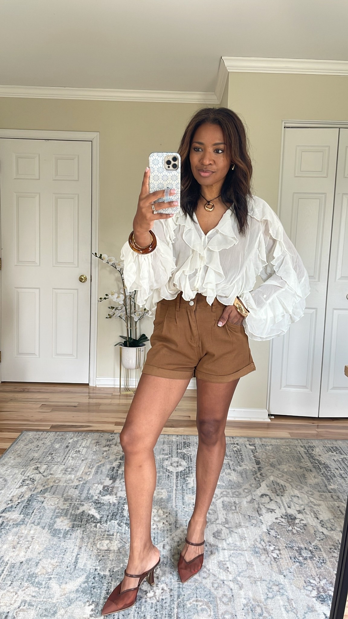 Wearing a small in both the top and shorts! 

https://liketk.it/5r24w #ltkfindsunder100 #ltkstyletip #ltkfindsunder50