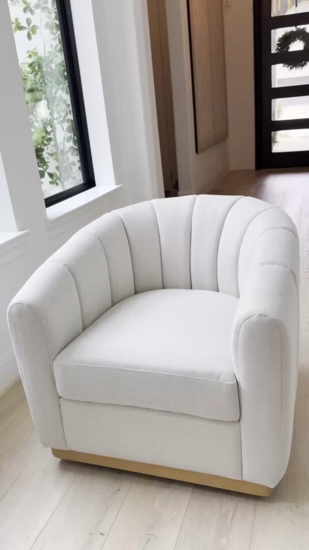 Such a great find! 🤎 Shop the look!

#LTKStyleTip 
#LTKHome #LTKSaleAlert