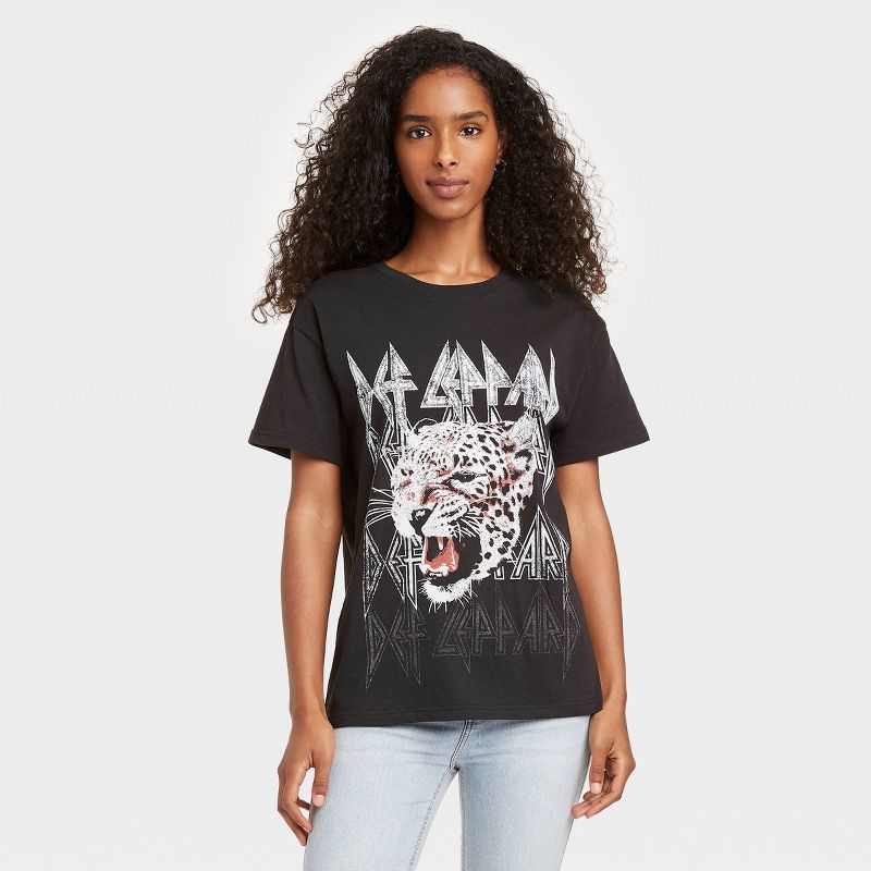 Women&#39;s Def Leppard Animal Print Short Sleeve Graphic T-Shirt - Black L | Target