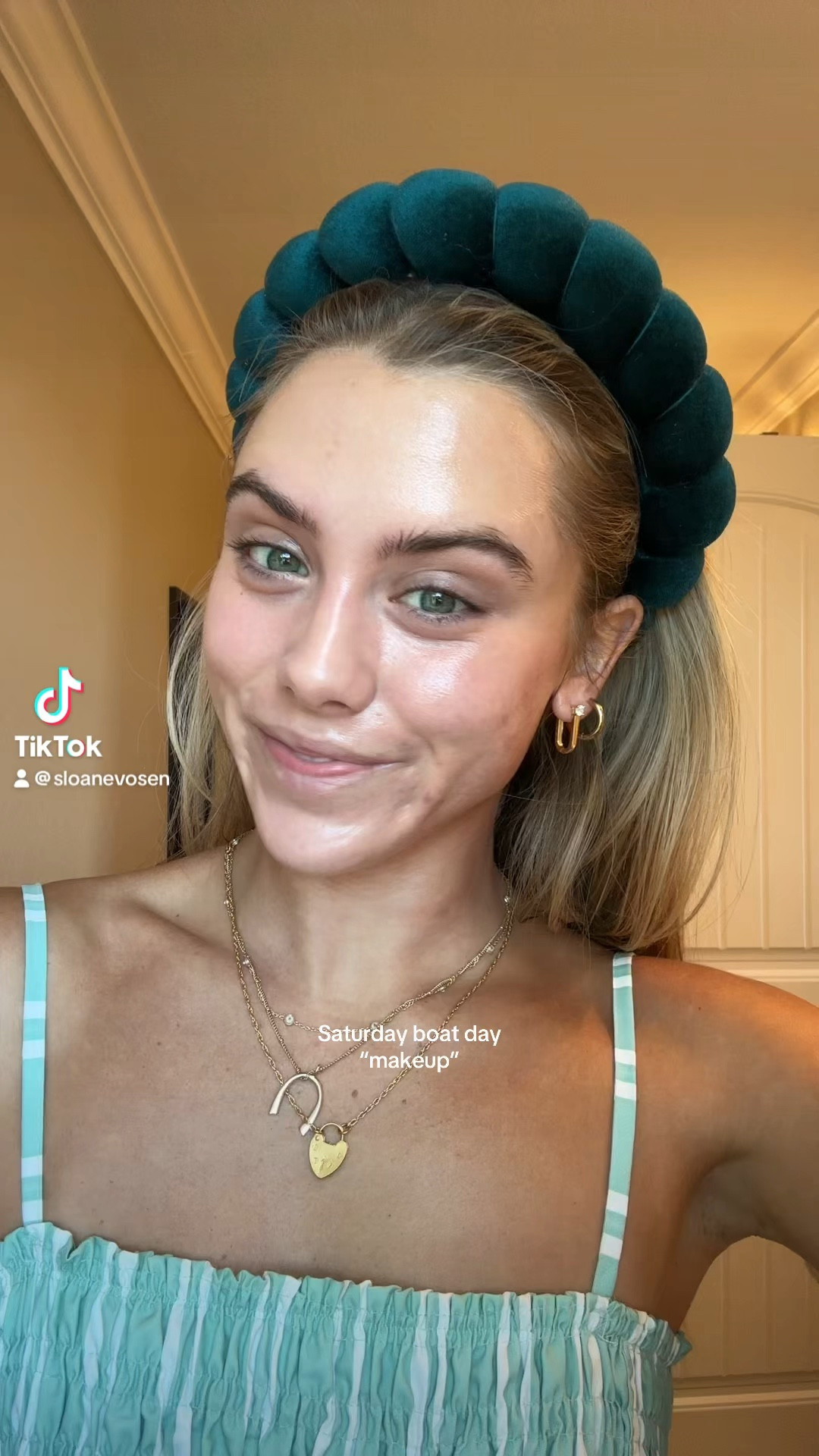 Saturday boat day get ready with me! Naked Sundays code 15OFFSLOANE. A no makeup makeup beach day look very minimal products I love!!

#LTKSwim #LTKBeauty #LTKVideo