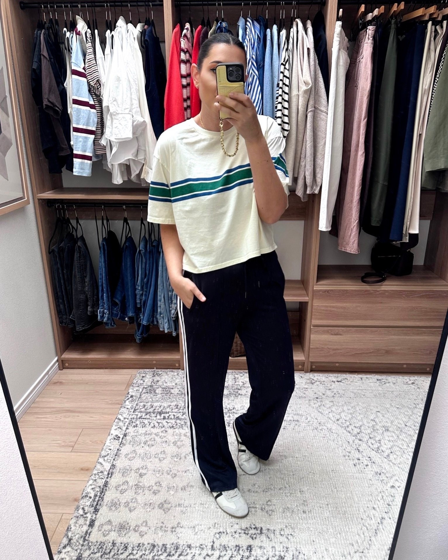 My pants are on sale thru tonight! I’m in the large, 32” inseam. 

Love this new tee from Copper and Cloth! I’m in the large, perfect boxy loose fit.