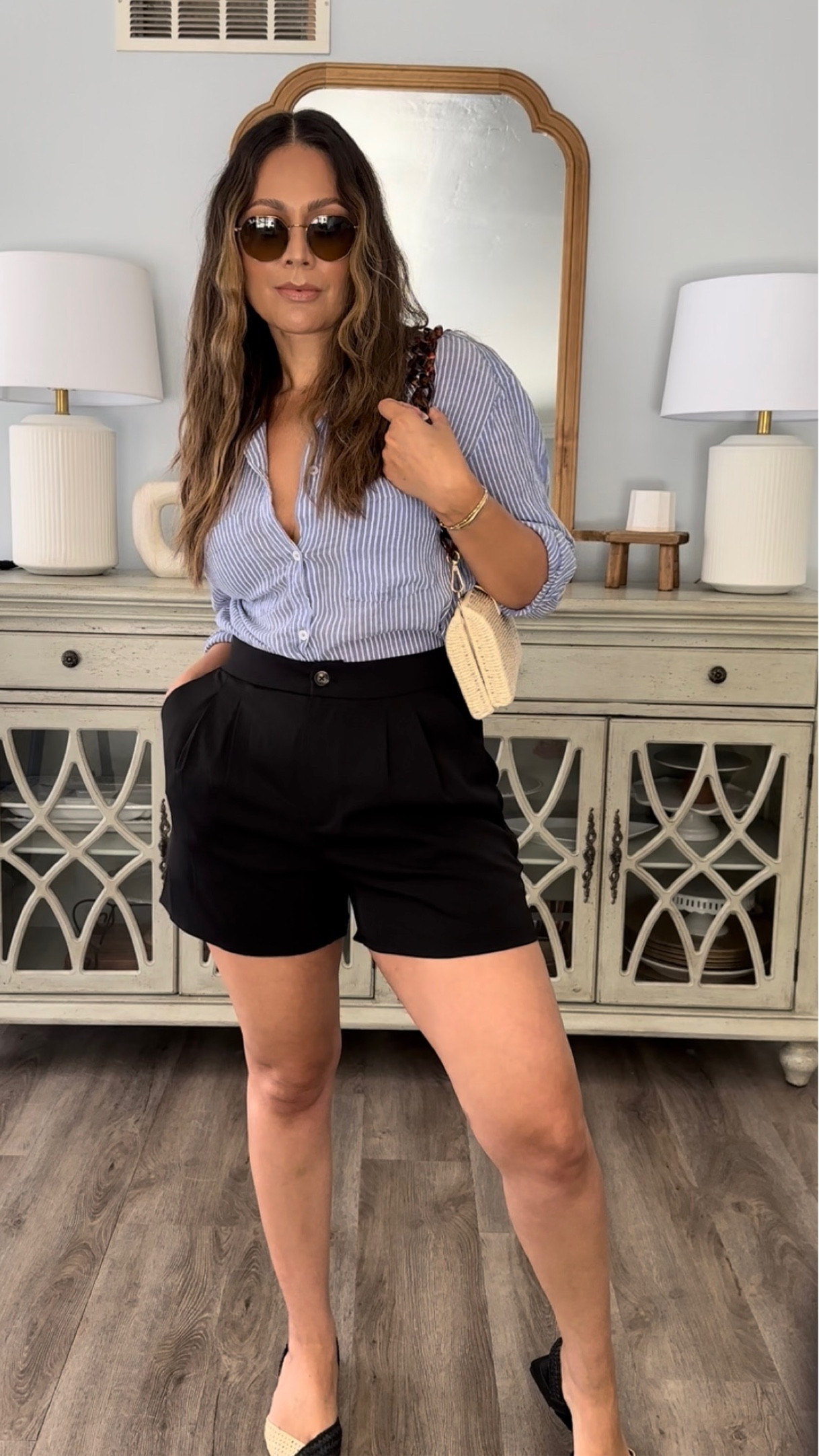 Pleated shorts outfit 

#LTKstyletip #LTKU #LTKFind