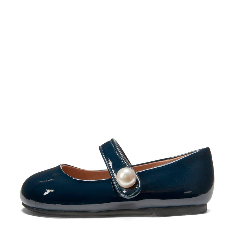 Celia Navy | Age of Innocence