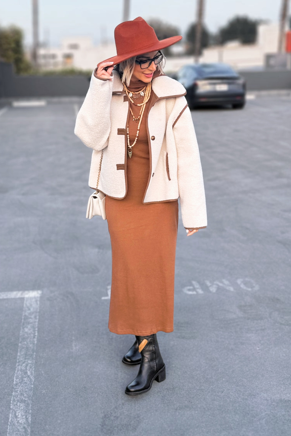 Smile a d fashionable date outfit ideas 

#LTKStyleTip #LTKFestival #LTKSaleAlert
